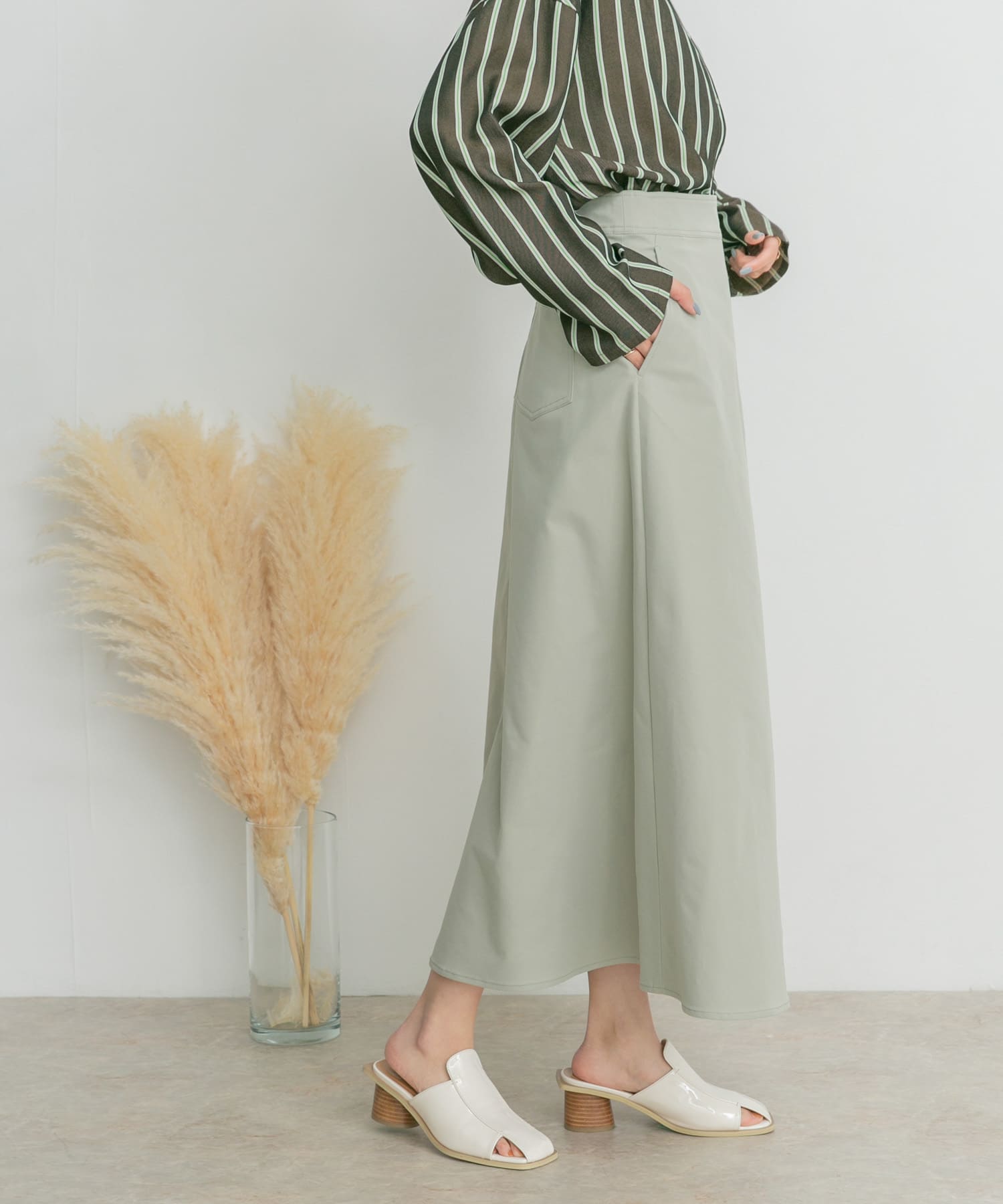 ツイルフレアロングスカート L.KHAKI one