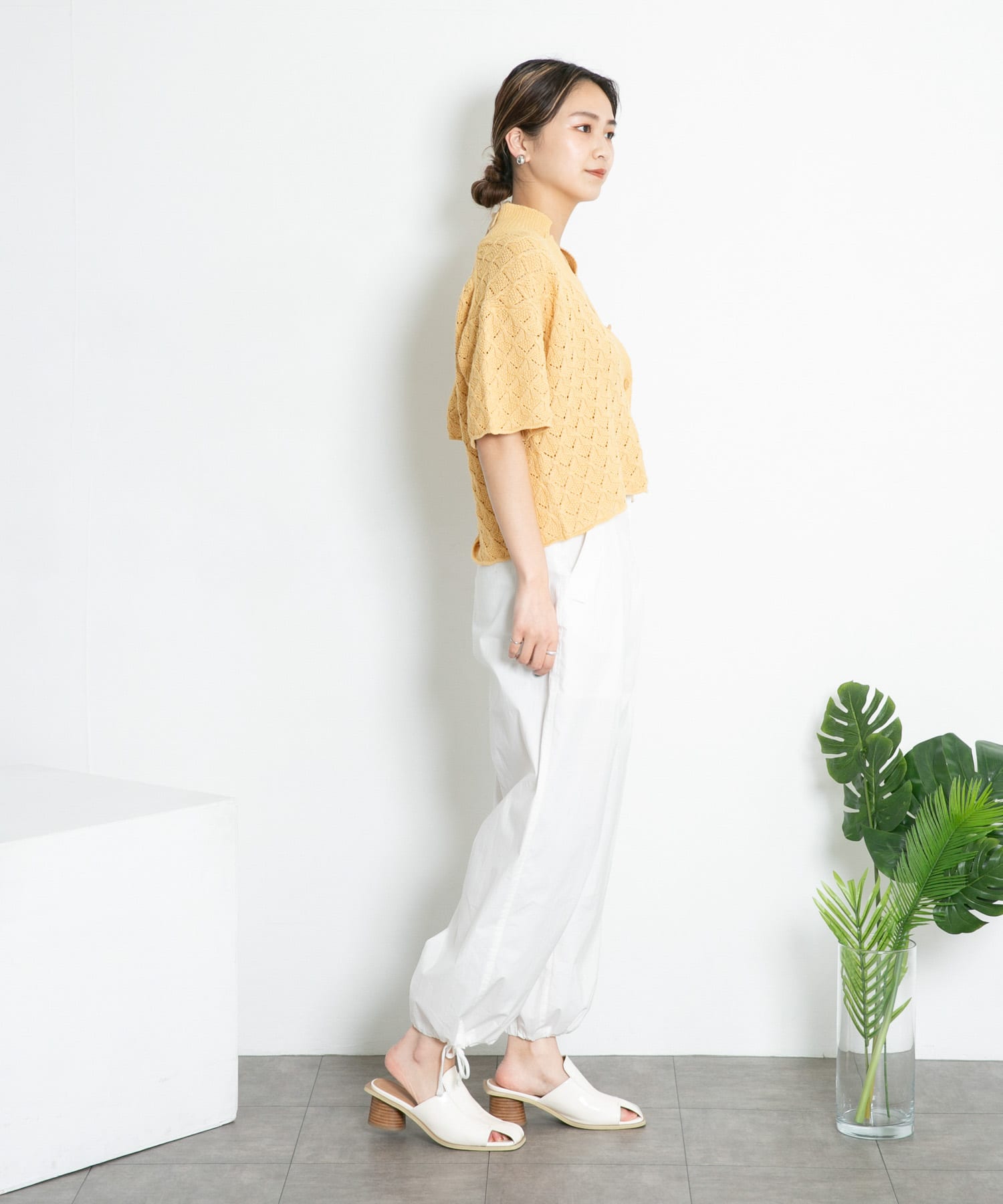 透かし編みオープンカラーニット YELLOW BEG one
