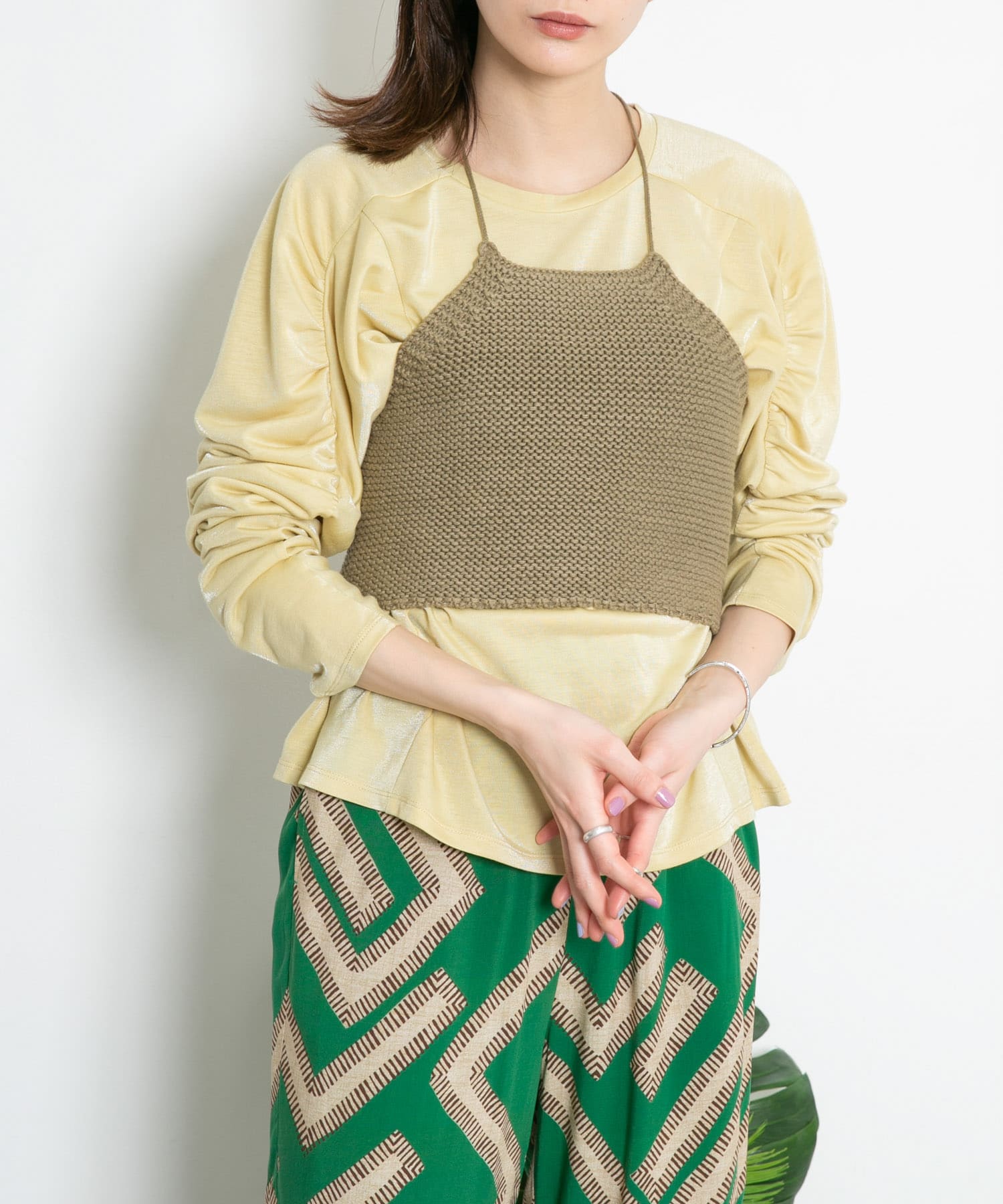 ガーター編みホルターニット KHAKI one