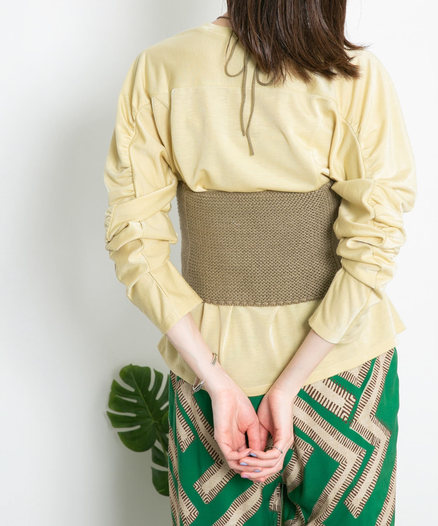 ガーター編みホルターニット KHAKI one