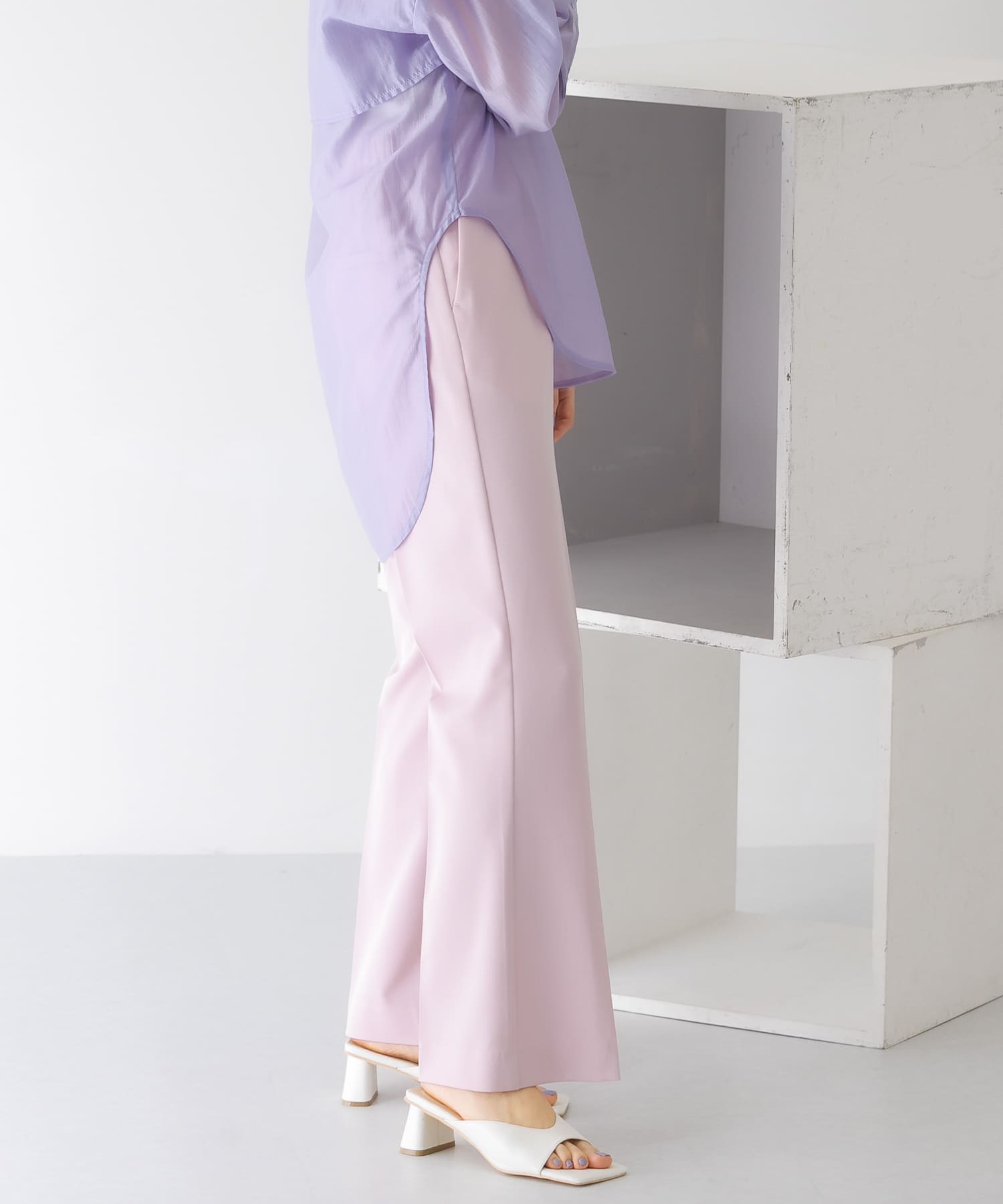 スリムフレアイージーパンツ