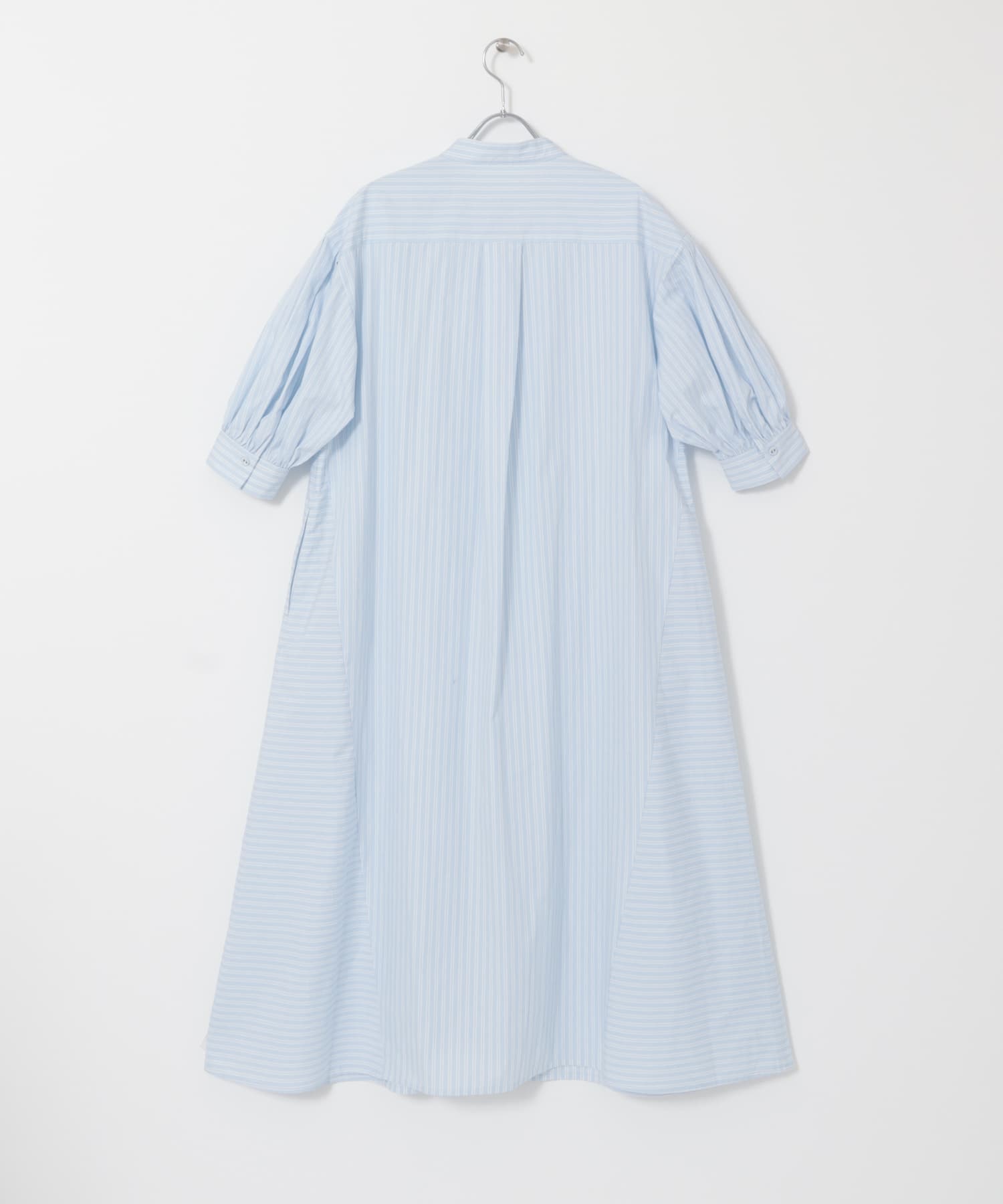 ストライプパフスリーブワンピース L.BLUE one
