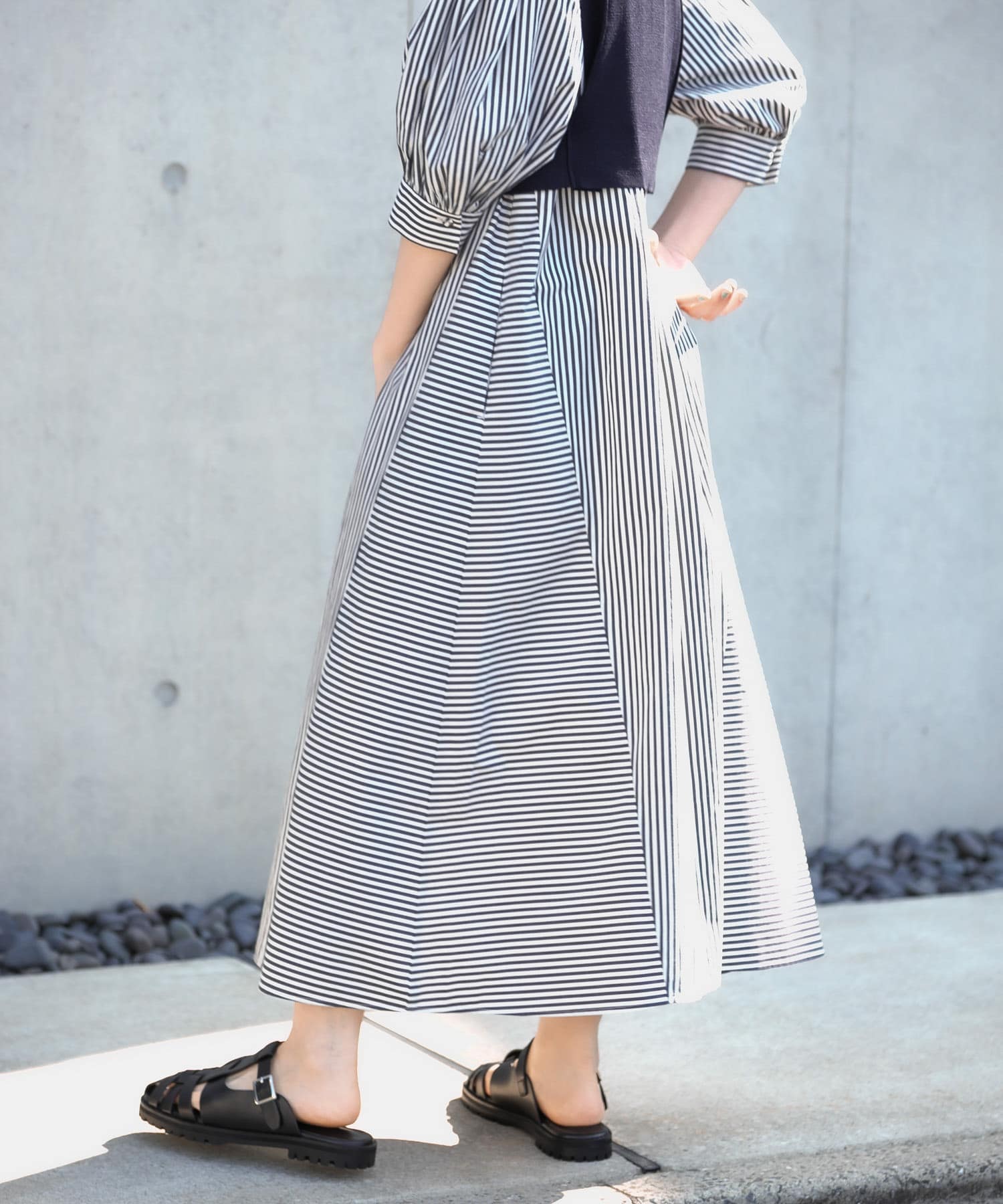 ストライプパフスリーブワンピース BLACK one