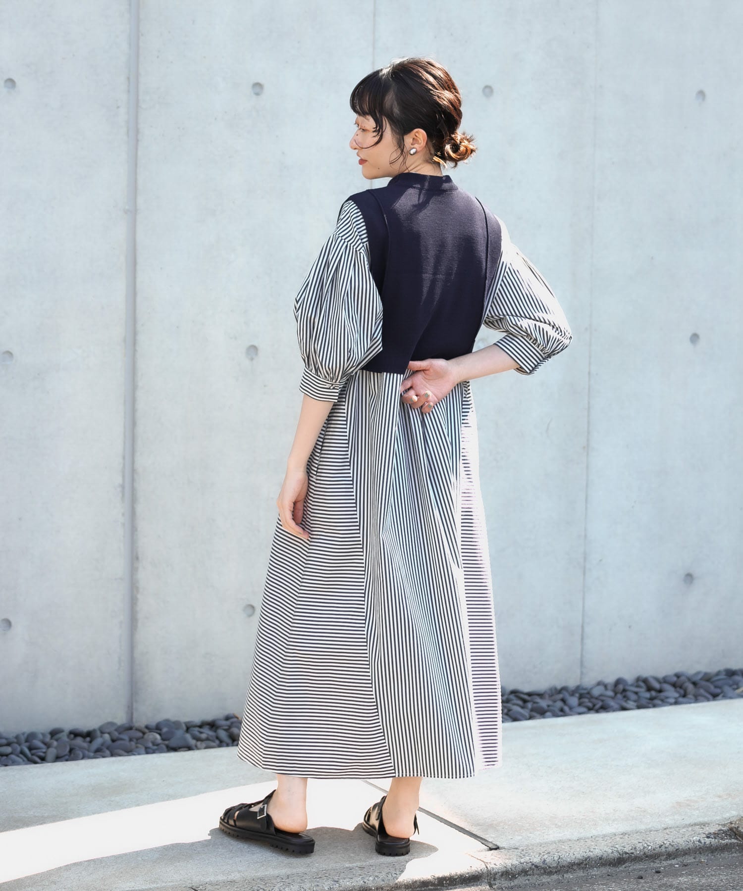 ストライプパフスリーブワンピース BLACK one