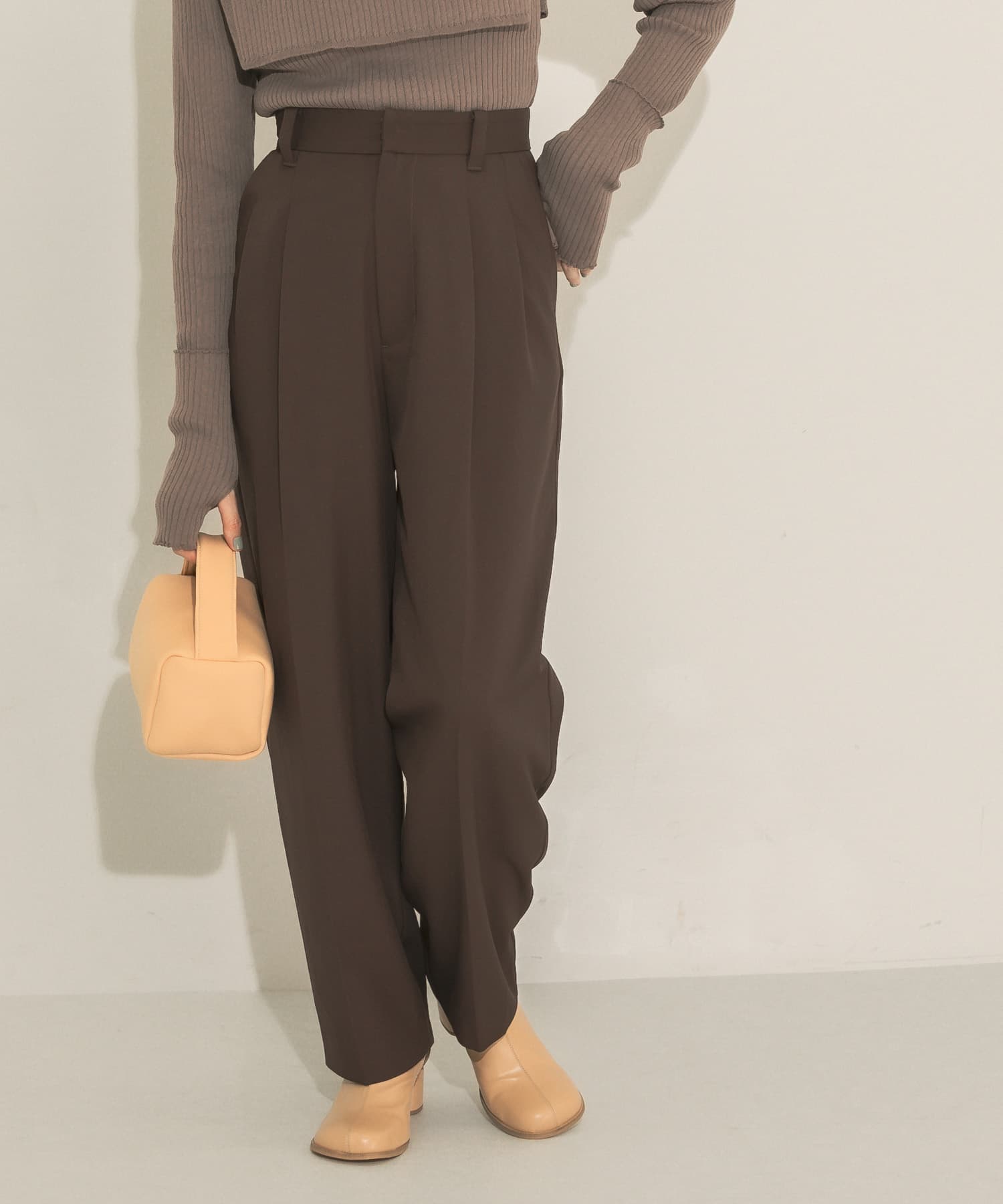 センタープレスWIDEスラックス