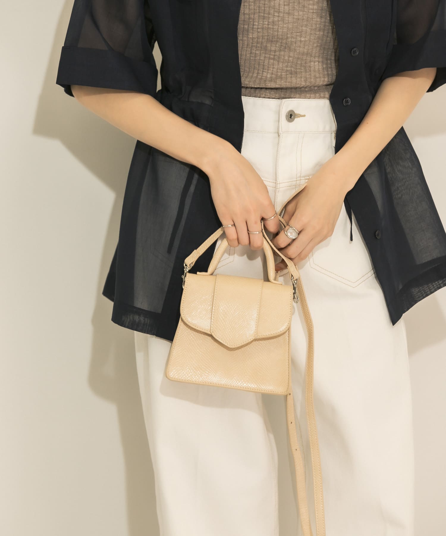 ワンハンドル2WAYミニBAG L.BEIGE one