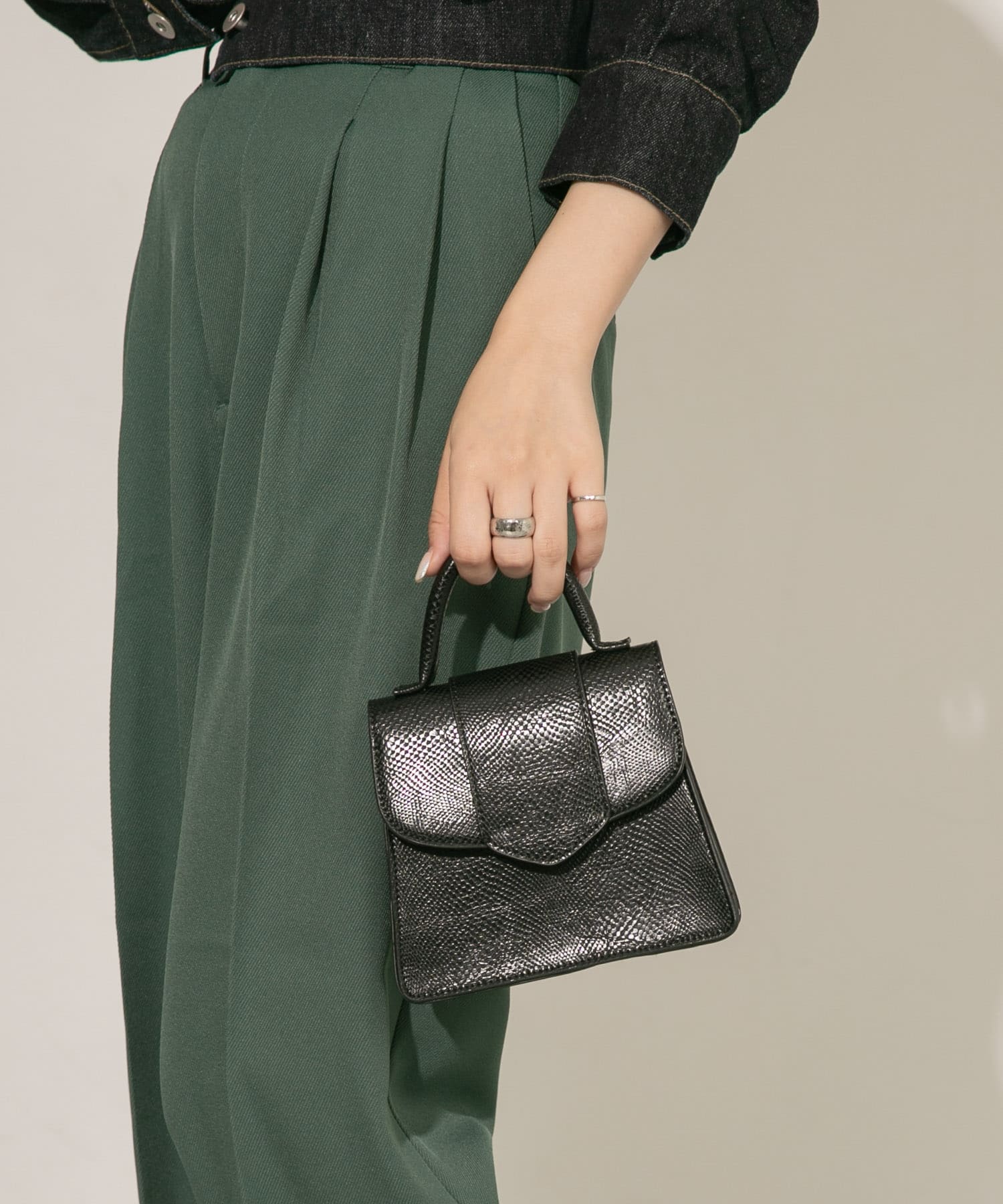 ワンハンドル2WAYミニBAG BLACK one