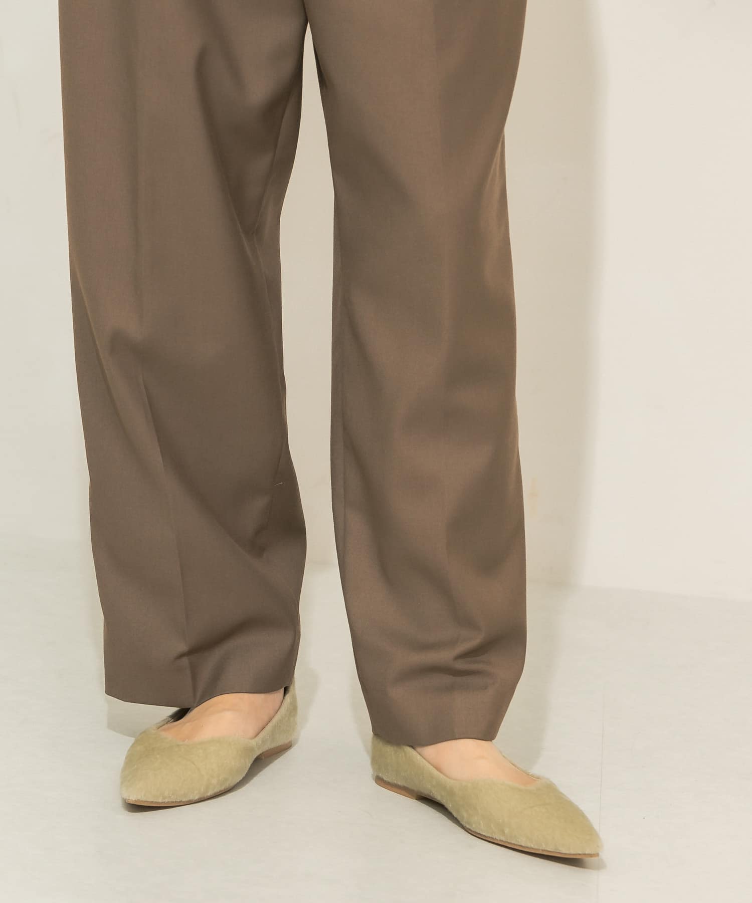 ポインテッドトゥフェイクファーパンプス BEIGE 36