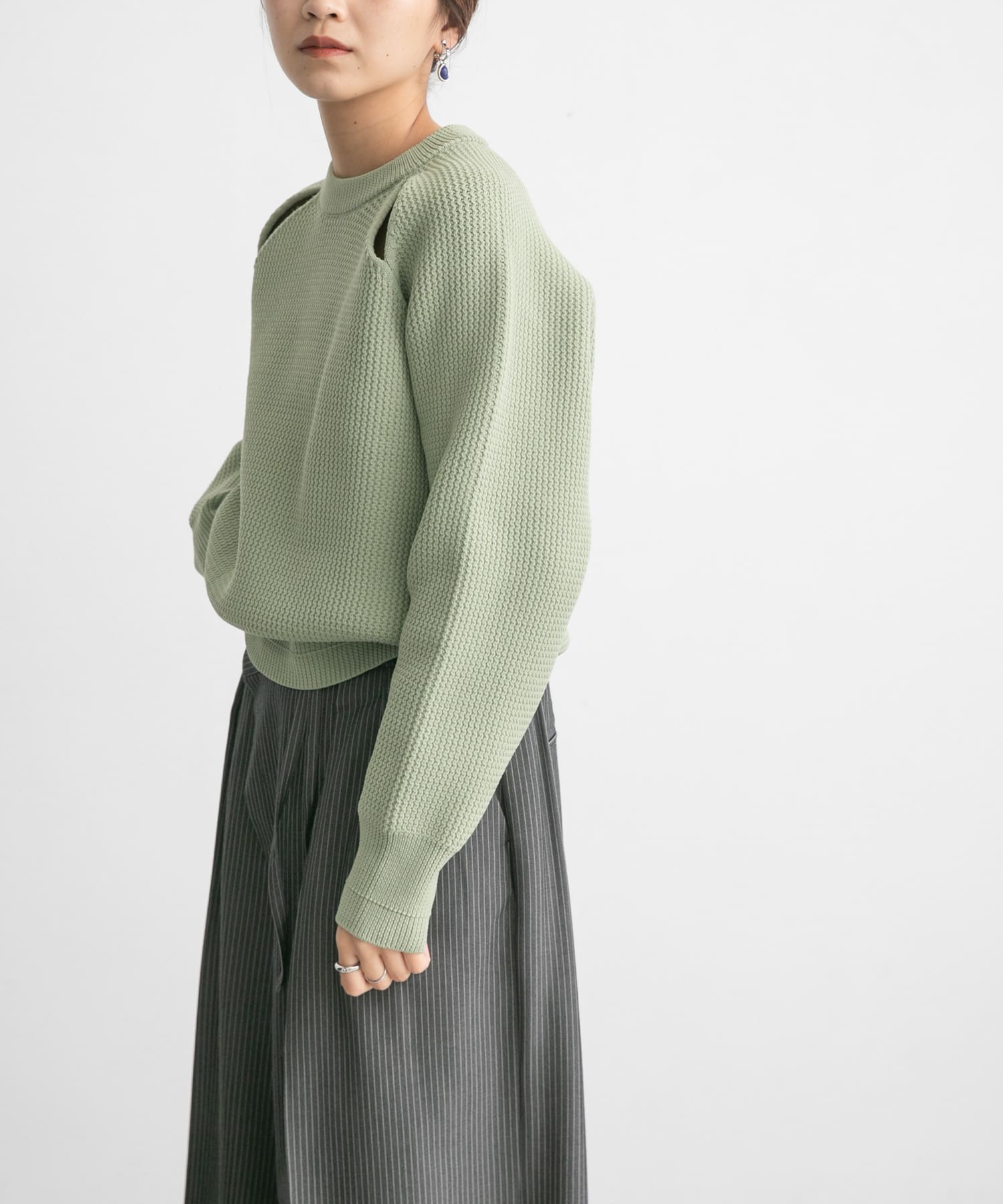 ショルダーオープンニット(one L.KHAKI): トップス｜URBAN