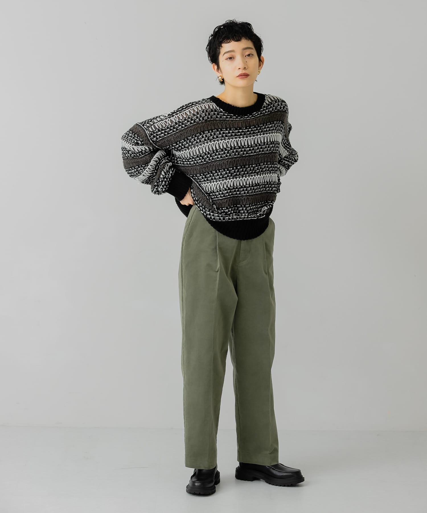 KHAKI