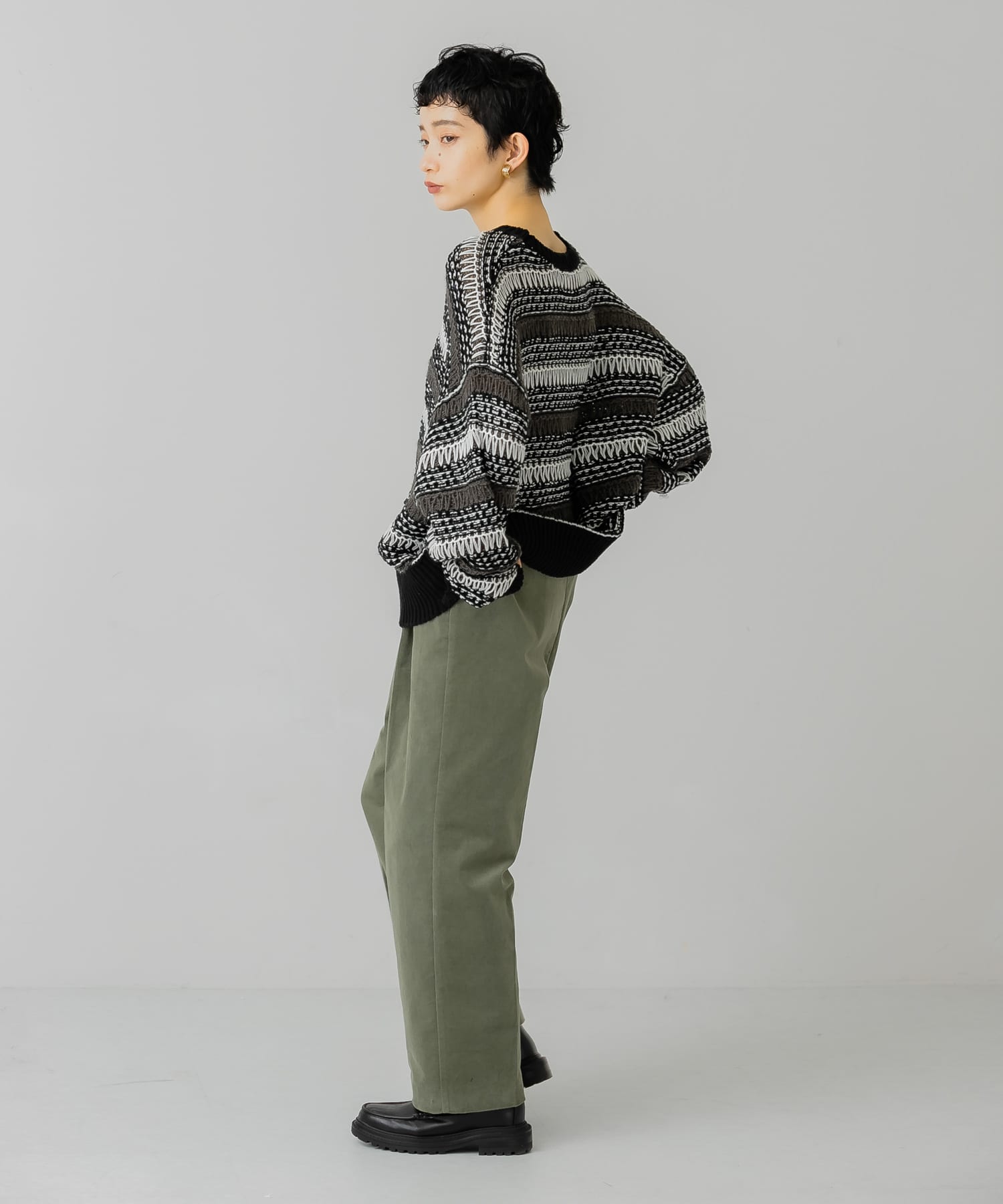 KHAKI