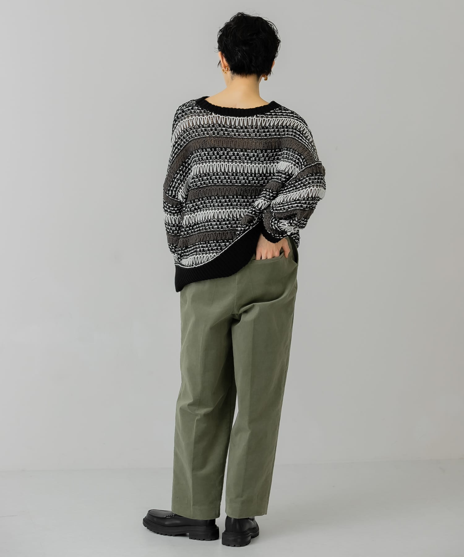 KHAKI