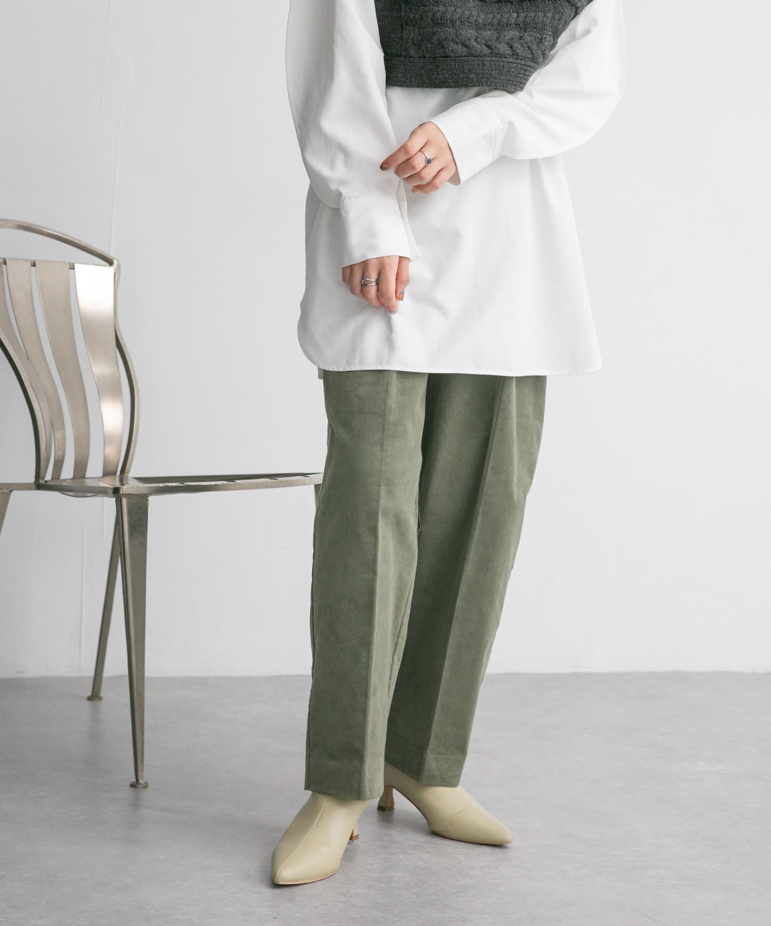 KHAKI
