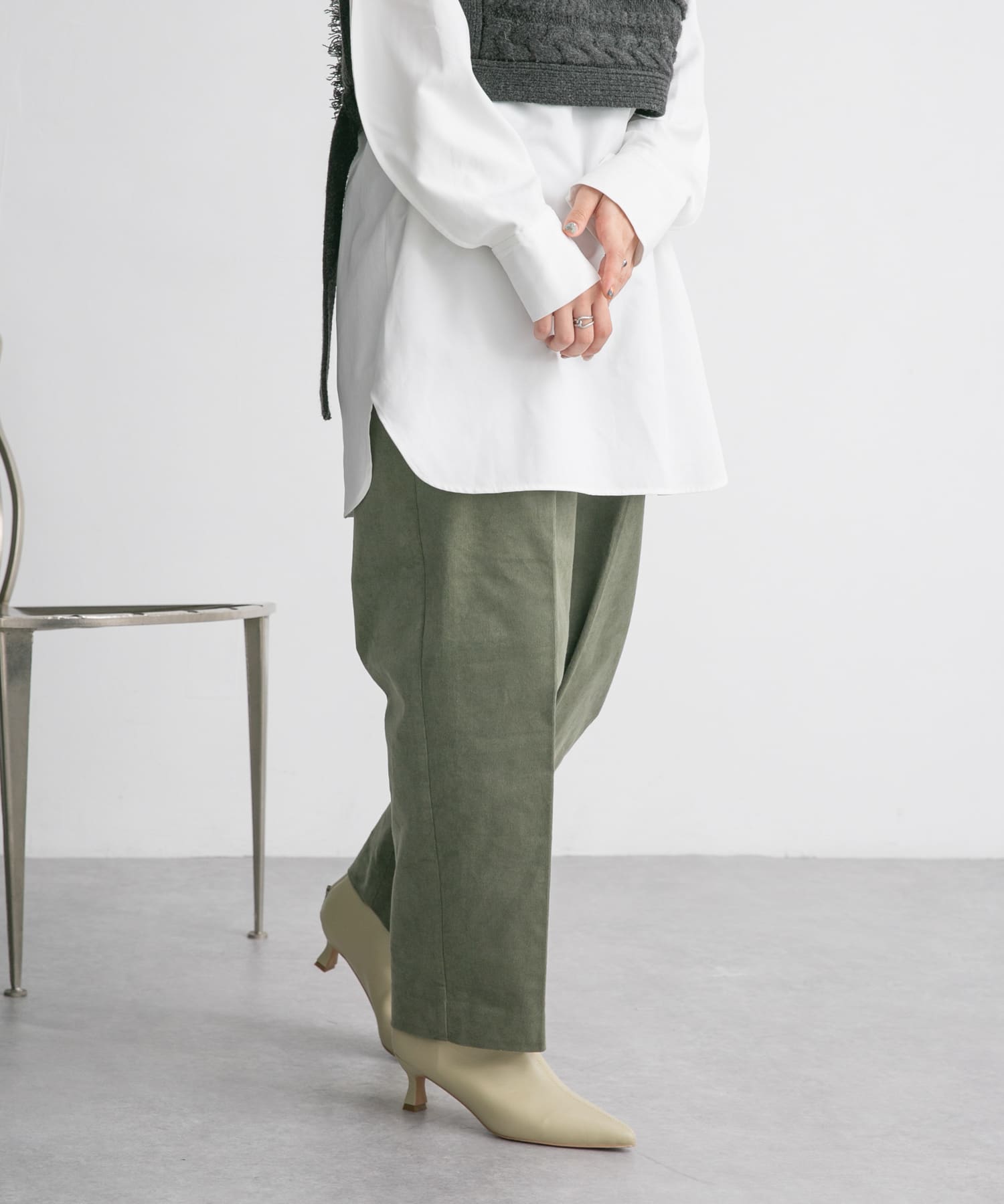 KHAKI