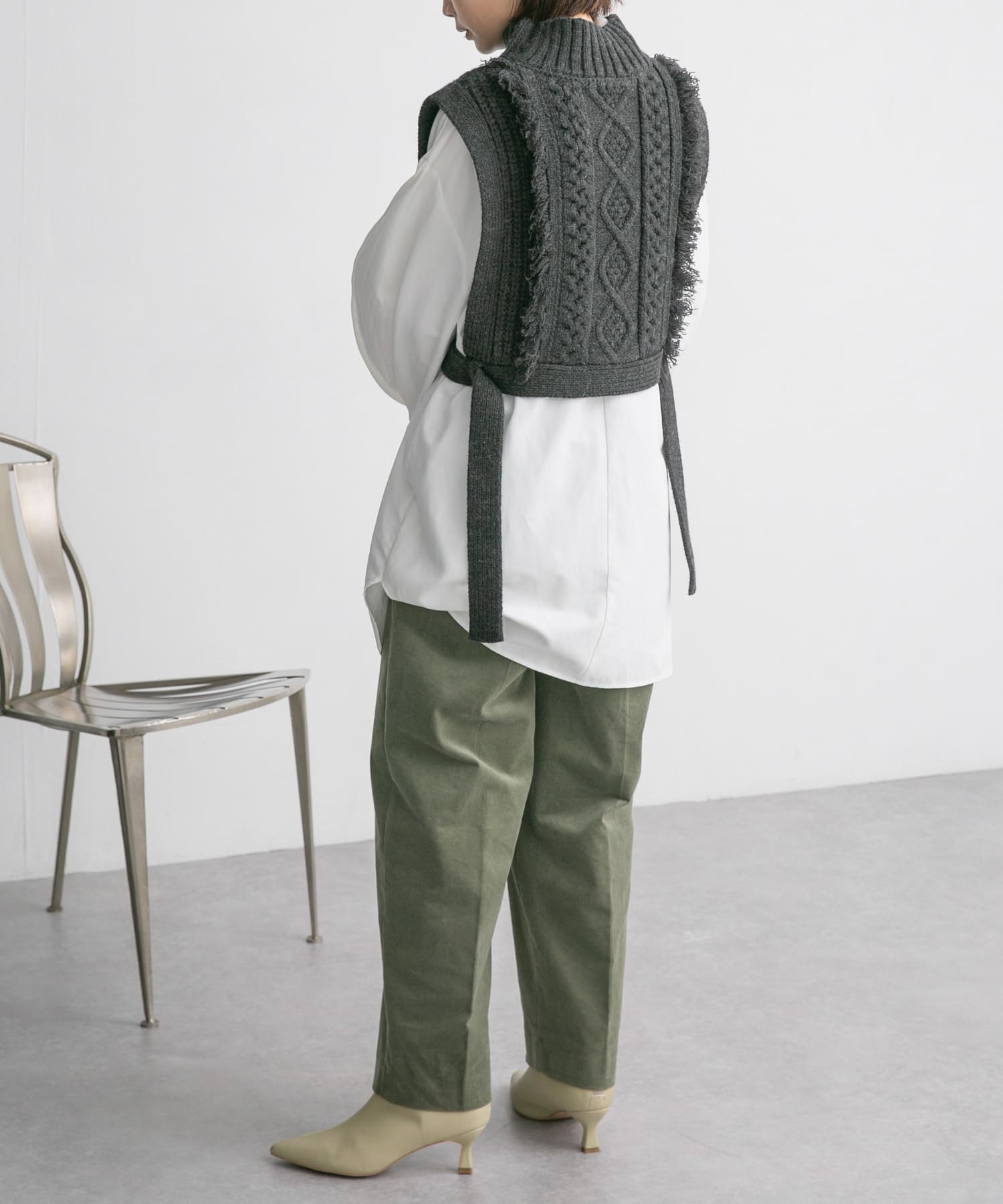 KHAKI