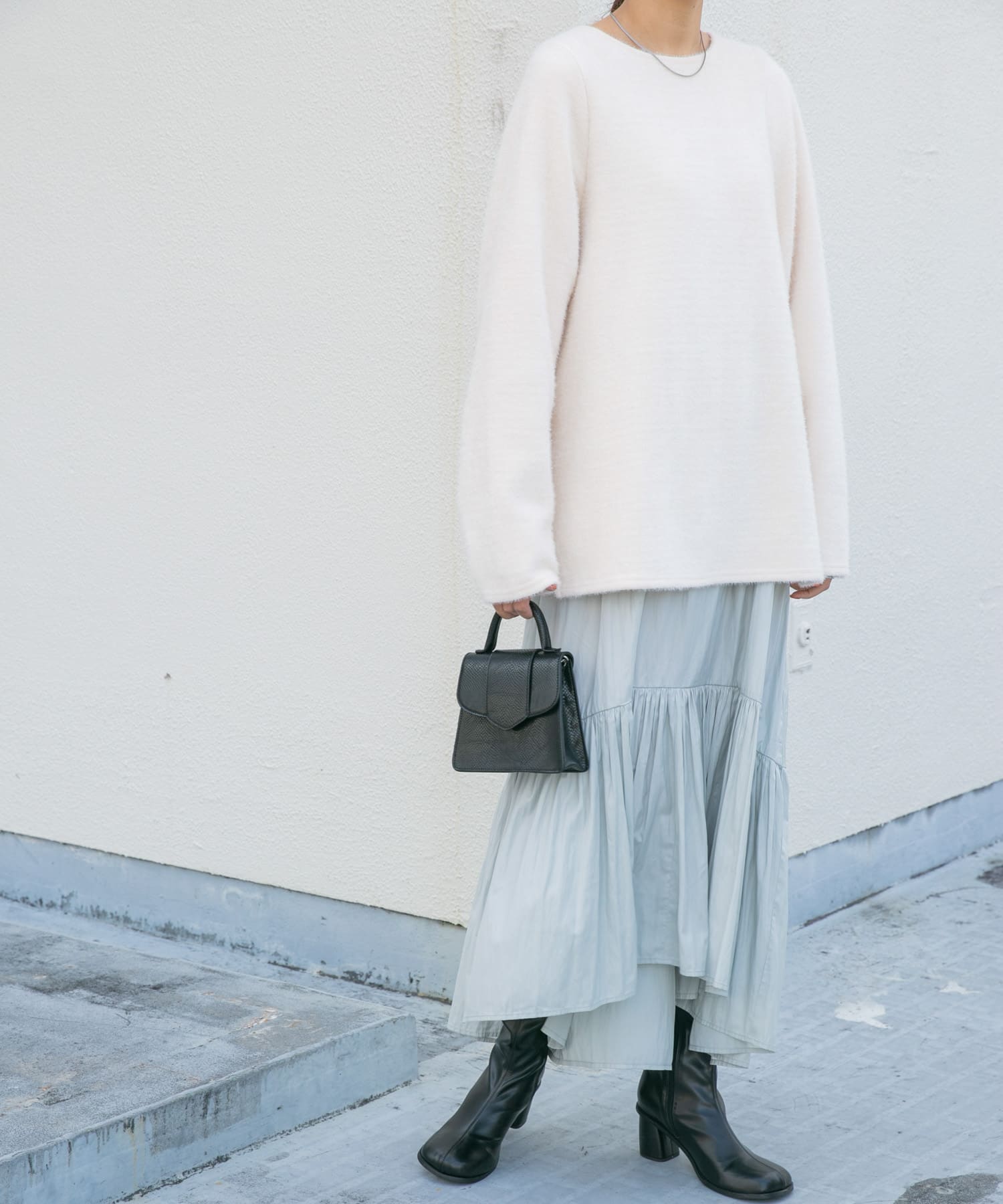 STEEL GRAY