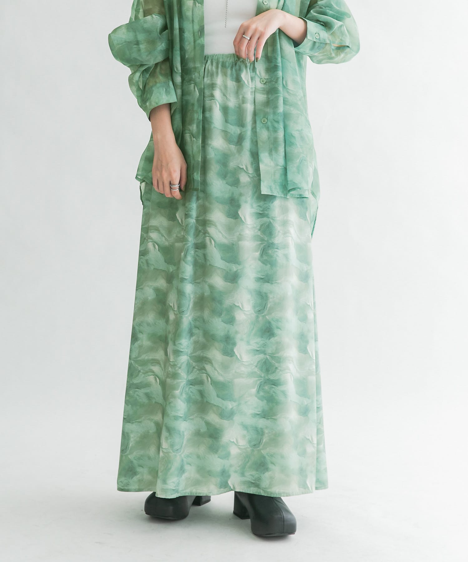 身長：157cm サイズ：one