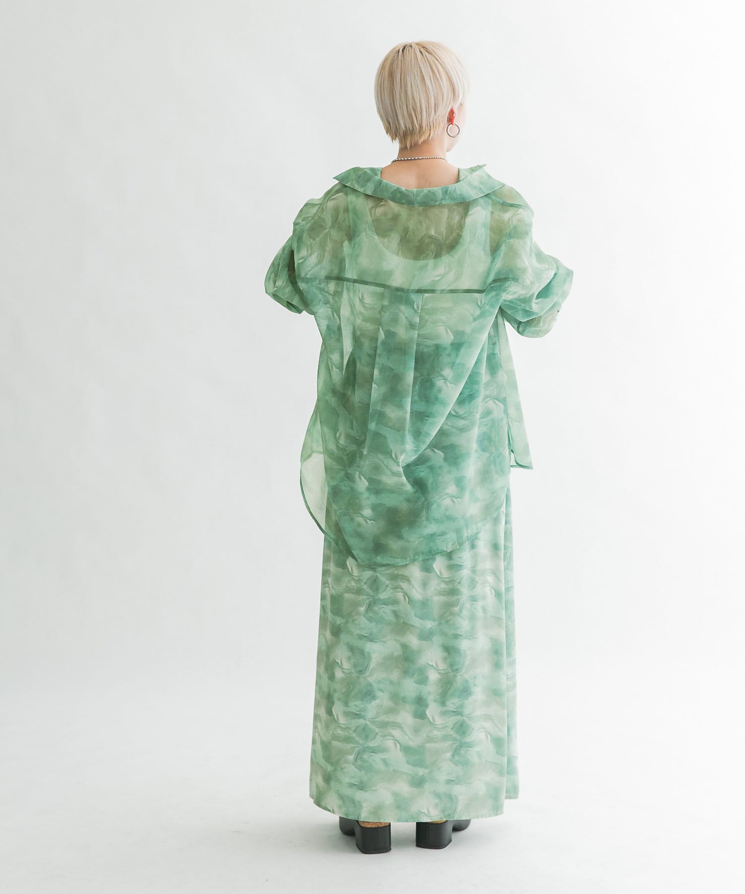 身長：157cm サイズ：one