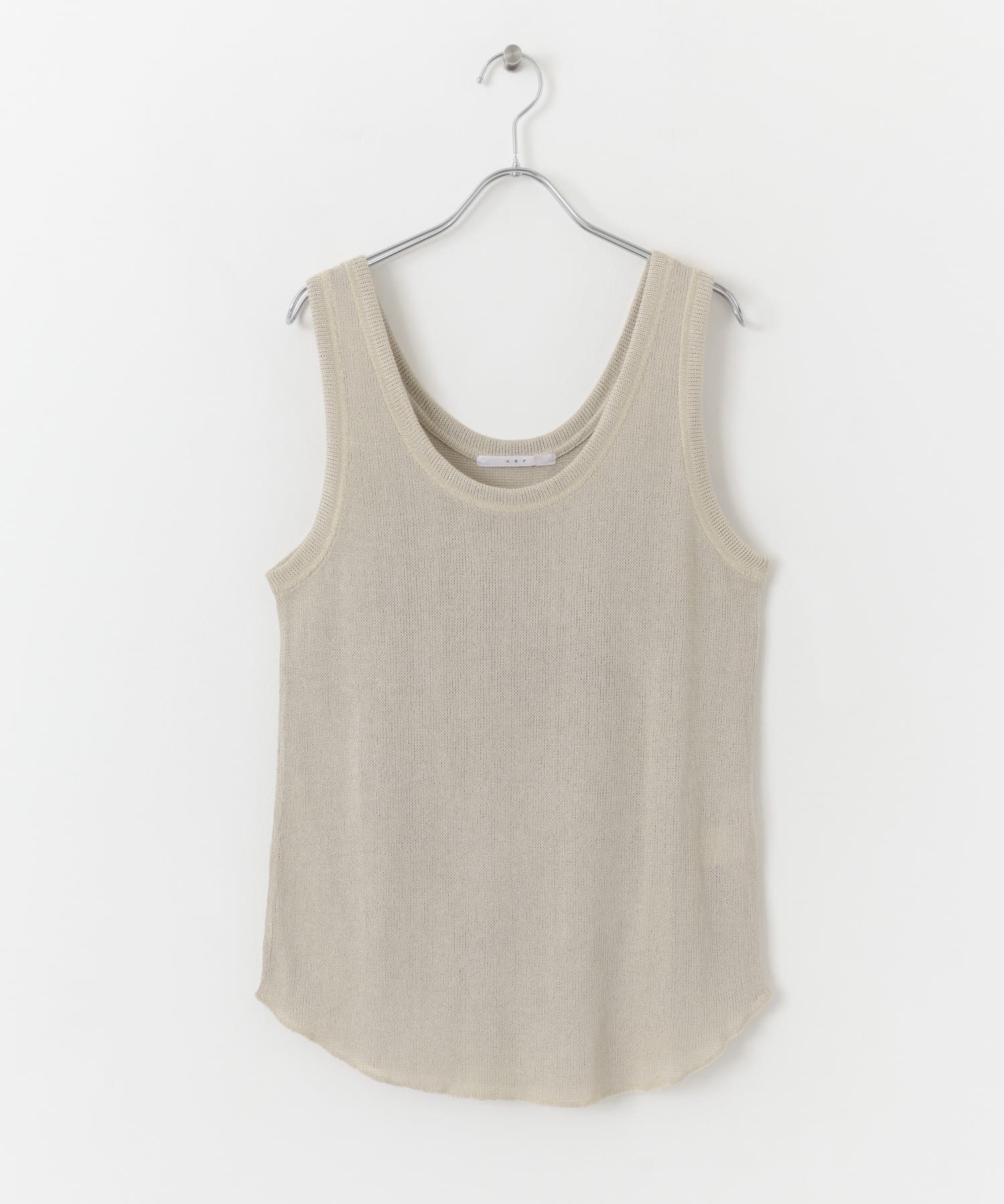 L.BEIGE
