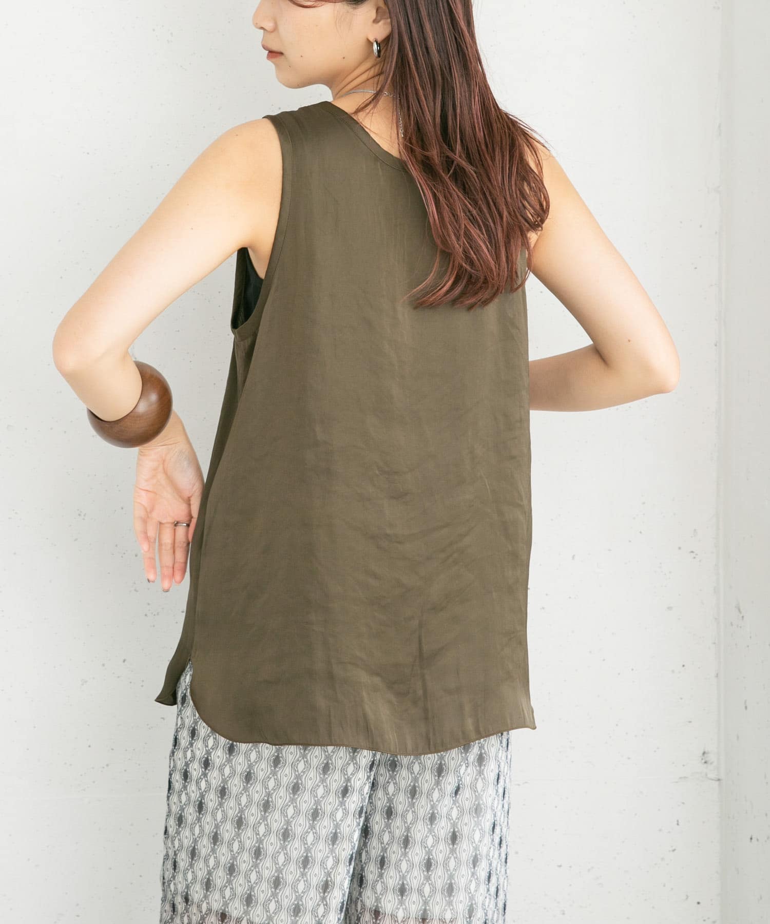 D.KHAKI
