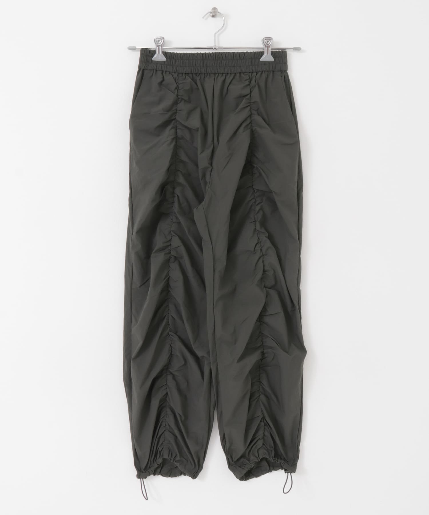 フロントギャザーパラシュートパンツ CHARCOAL one