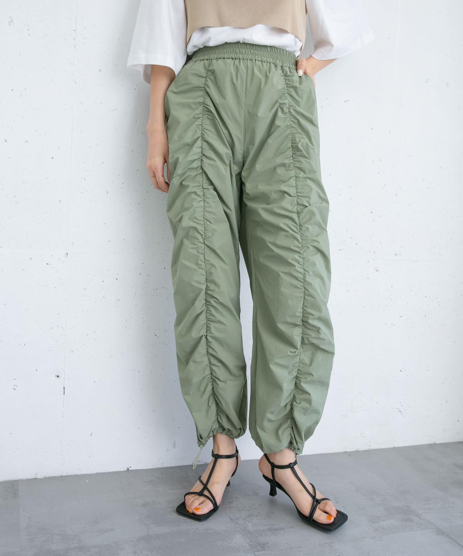 身長：165cm サイズ：one