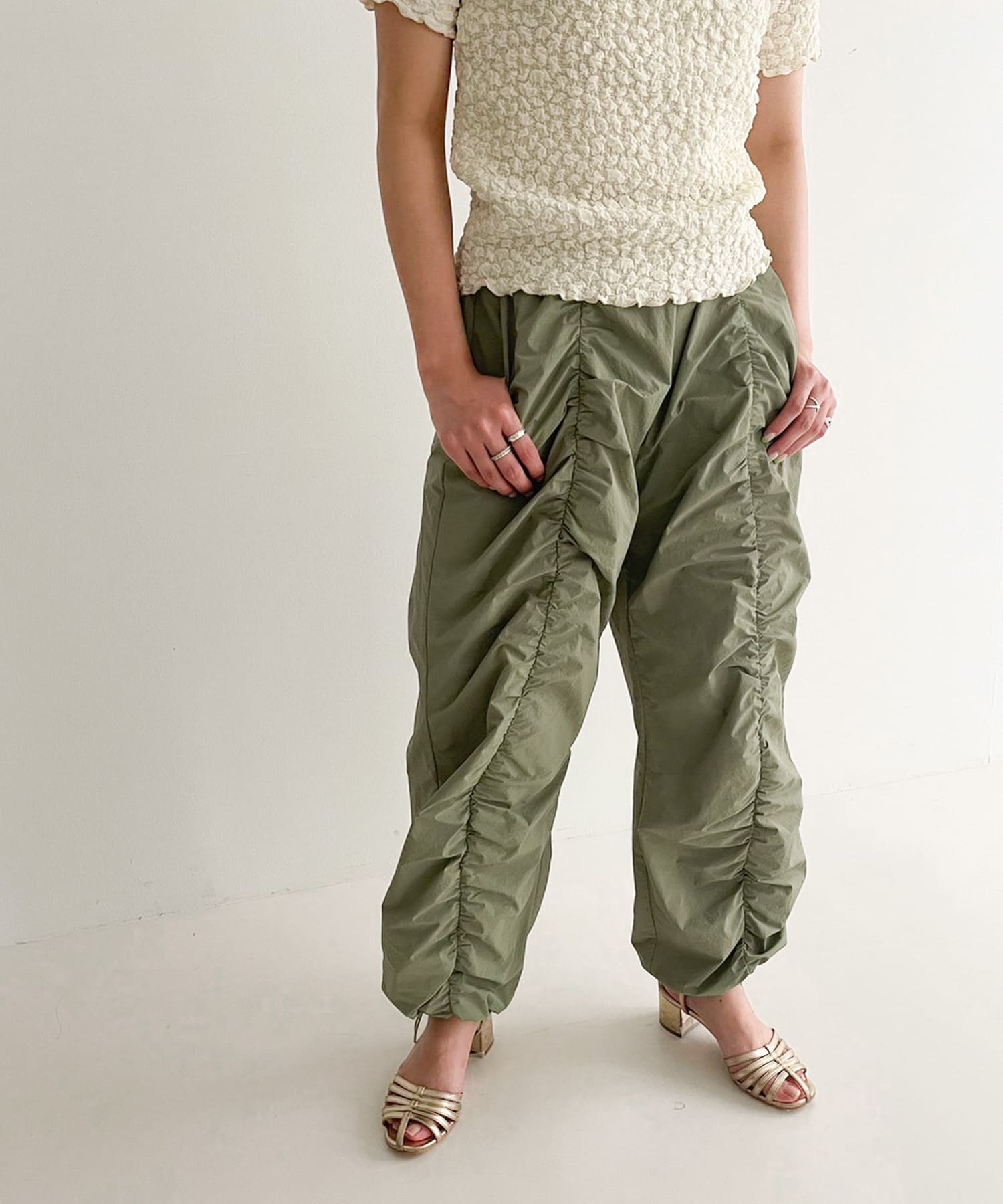 KHAKI