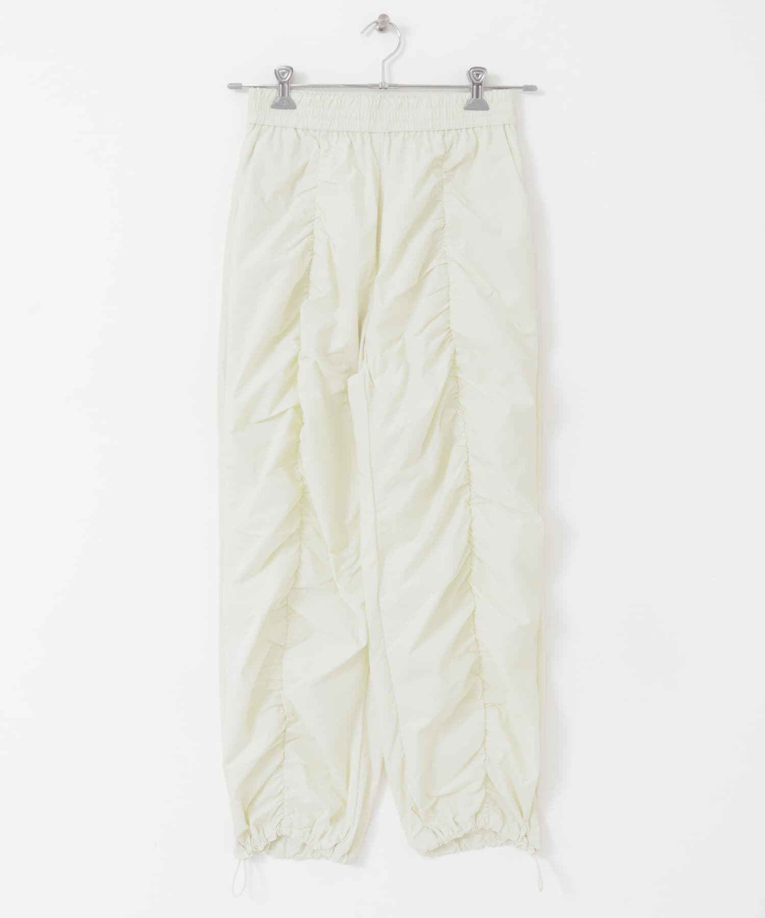 フロントギャザーパラシュートパンツ IVORY one
