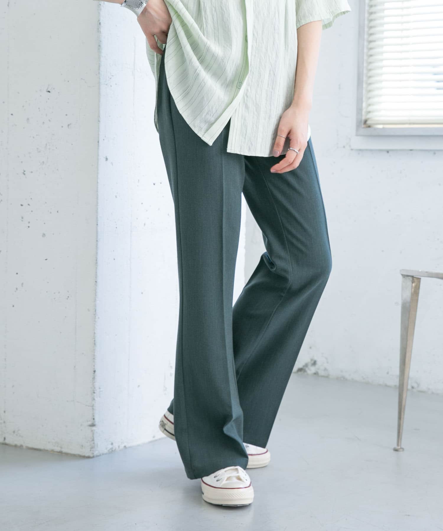 GREEN