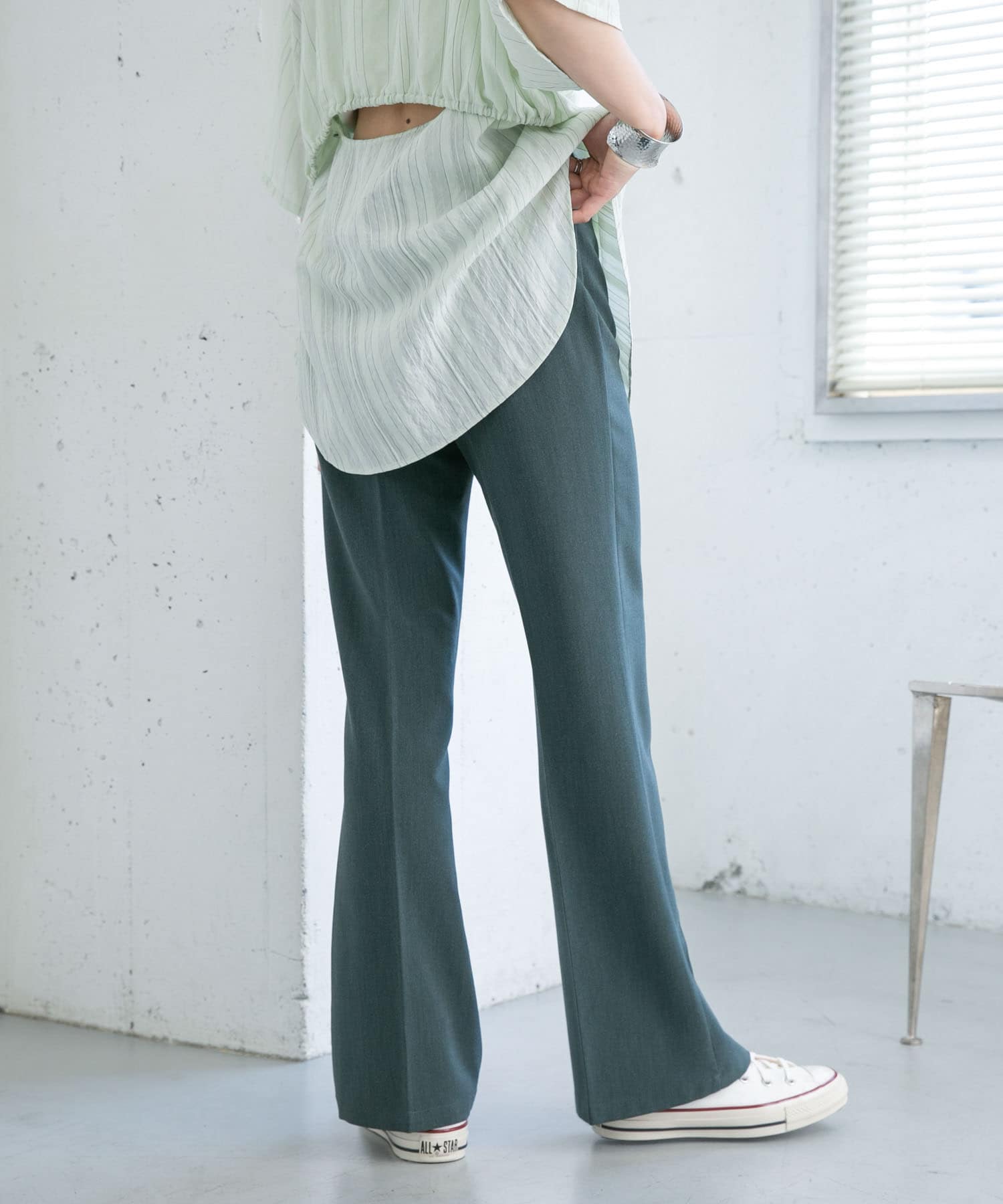 GREEN