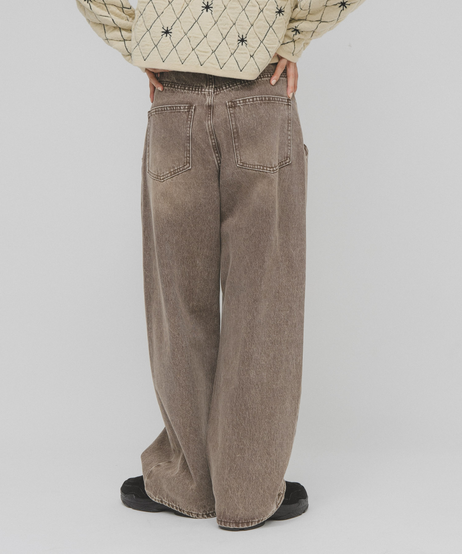 身長：163cm サイズ：36