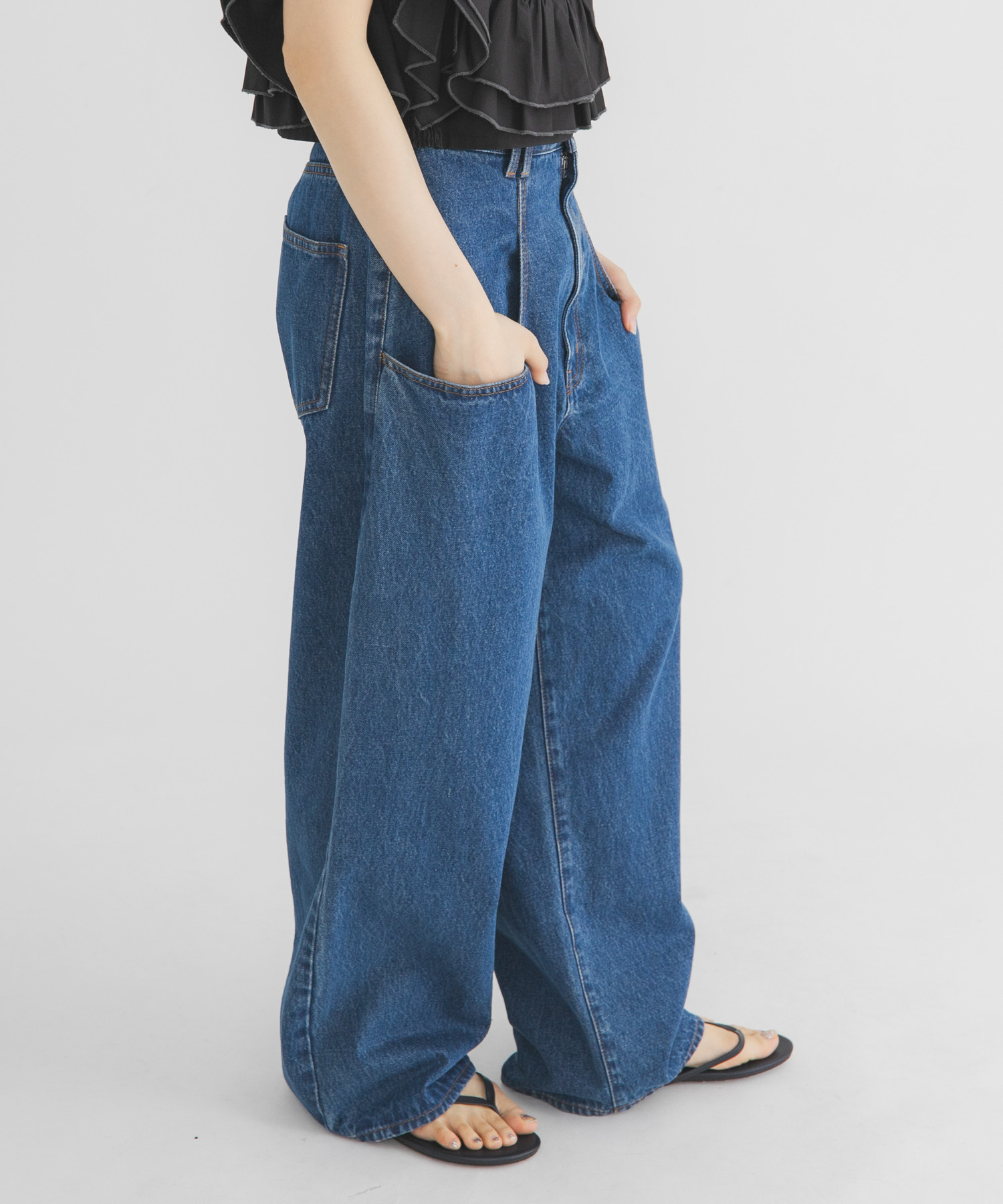 身長 : 160cm サイズ : 36