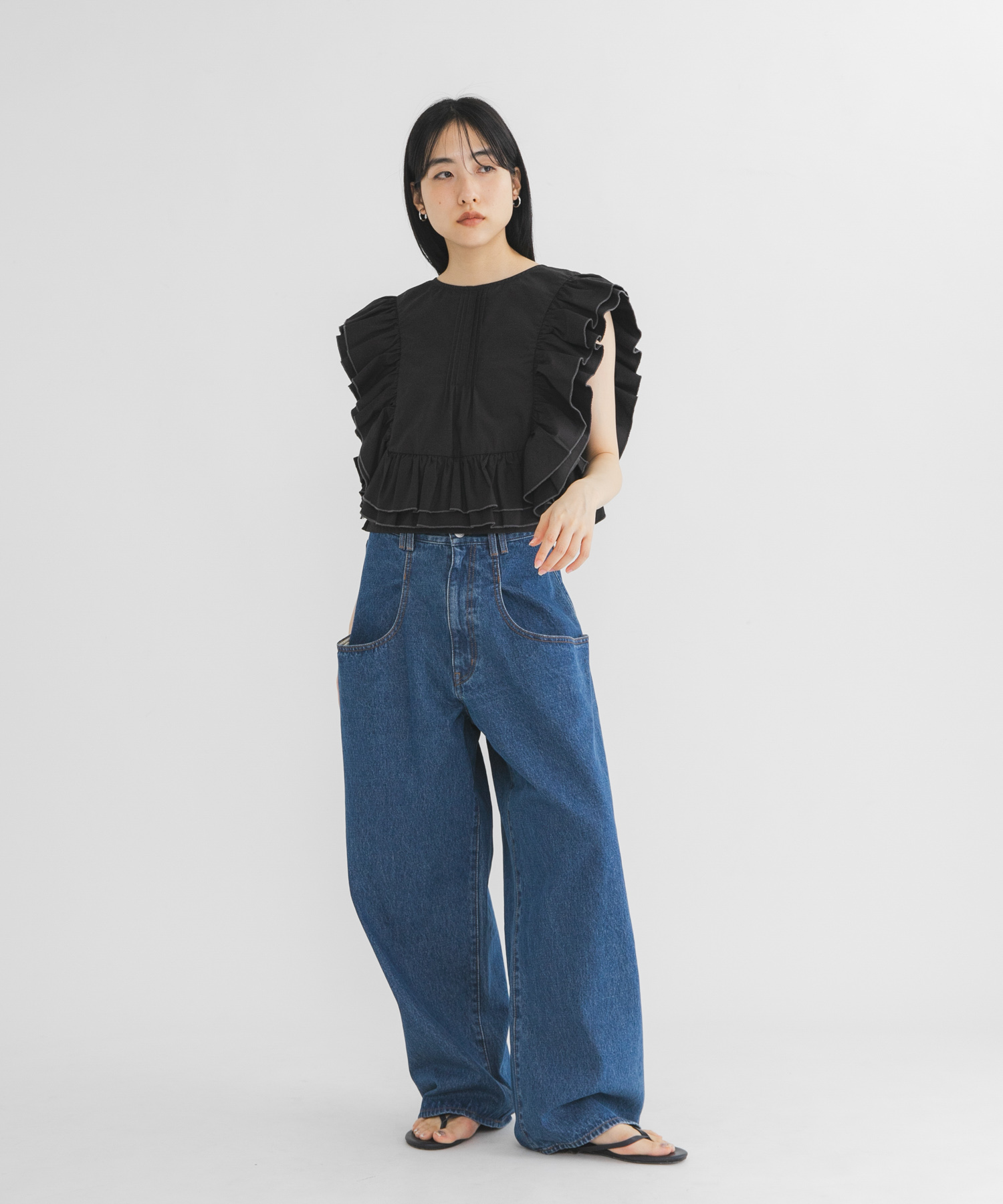 身長 : 160cm サイズ : 36