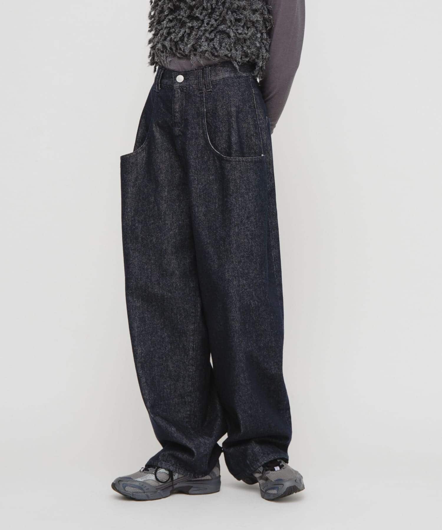 身長：160cm サイズ：36