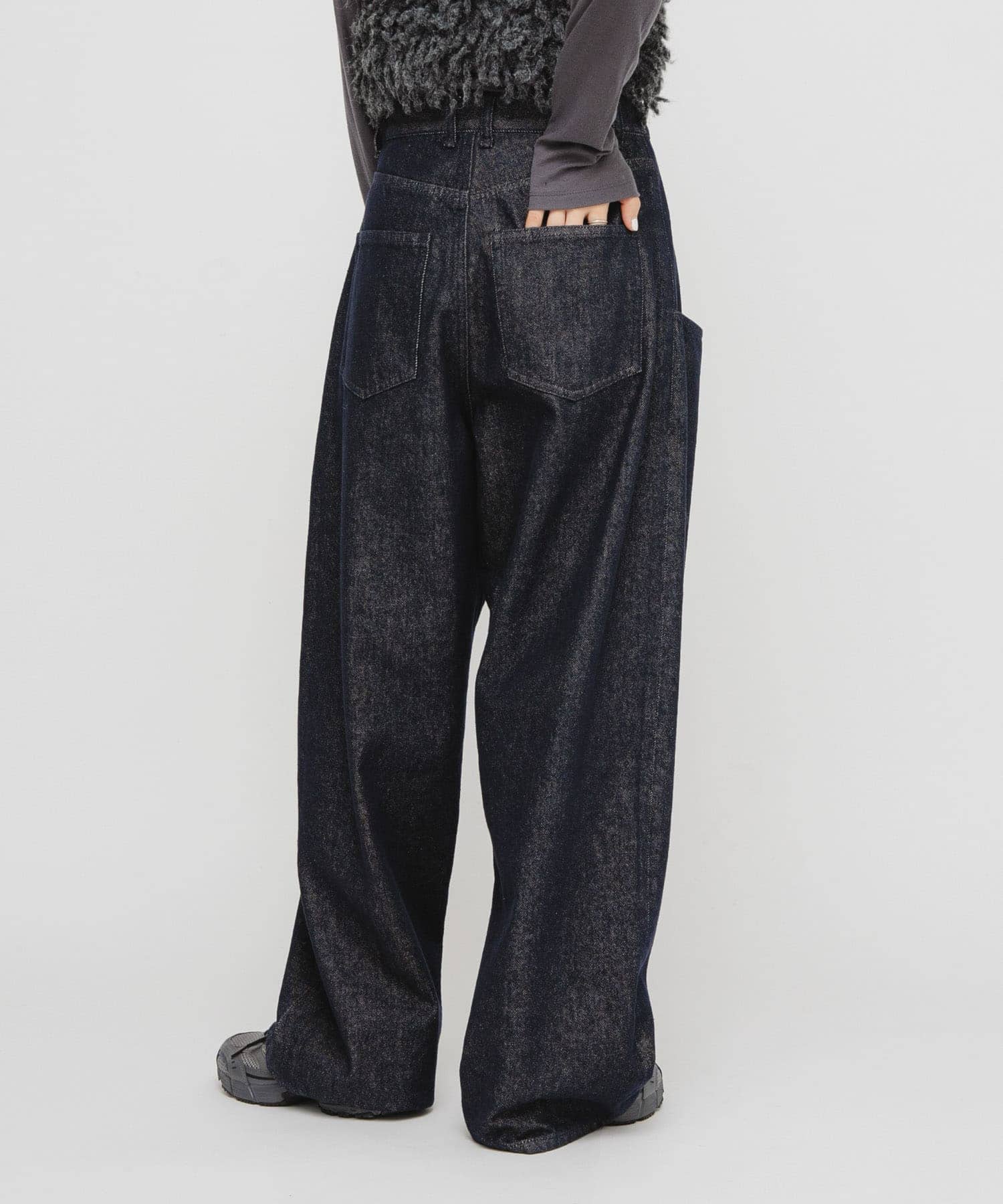 身長：160cm サイズ：36