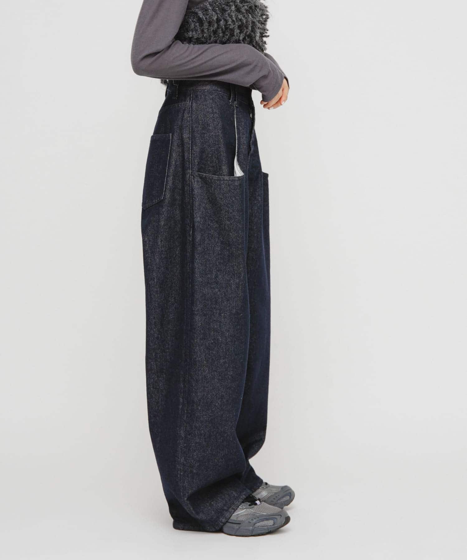 身長：160cm サイズ：36