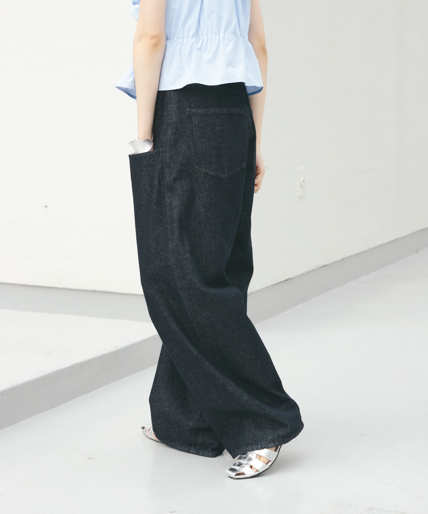 身長：160cm サイズ：36