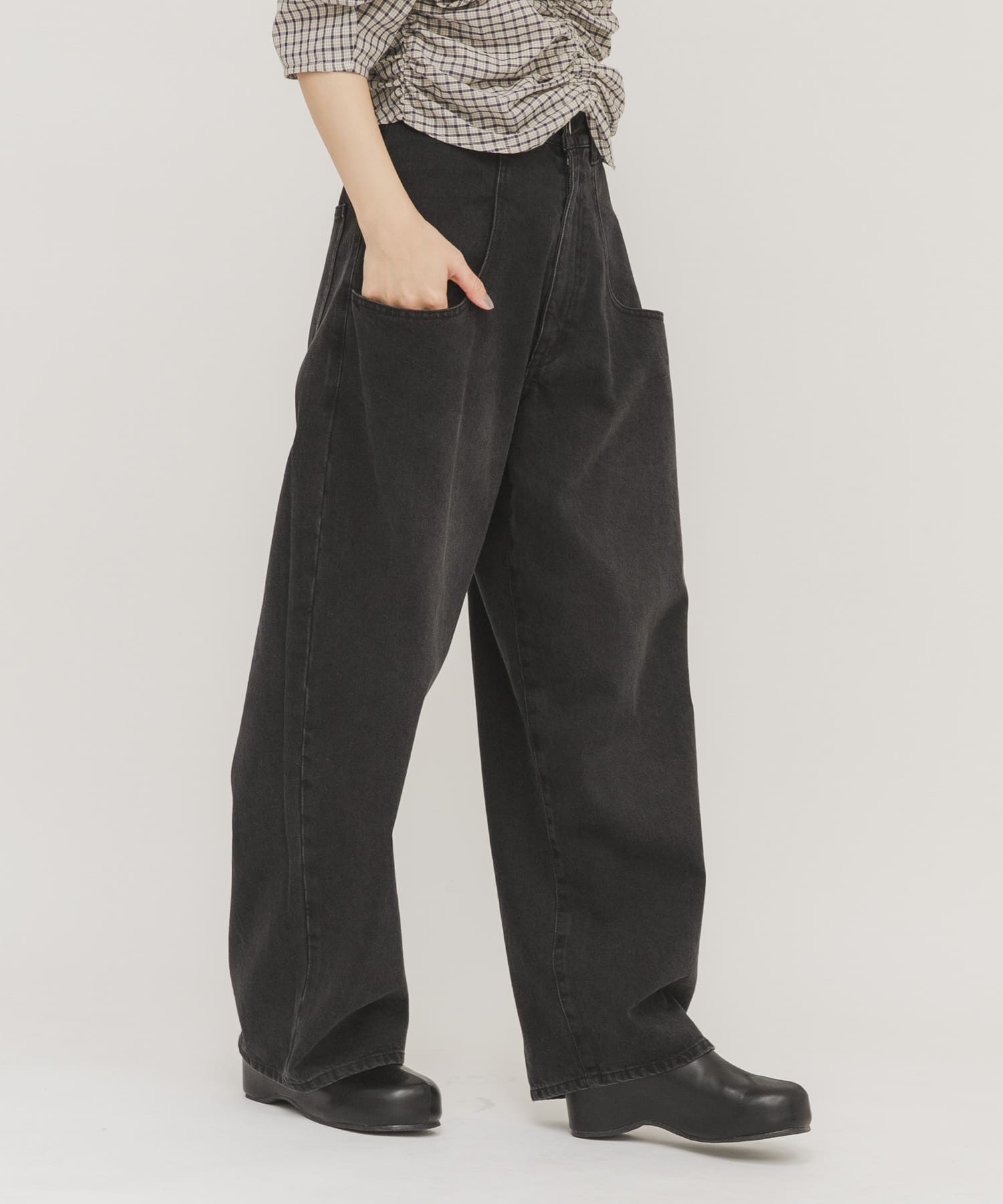 身長：163cm サイズ：36