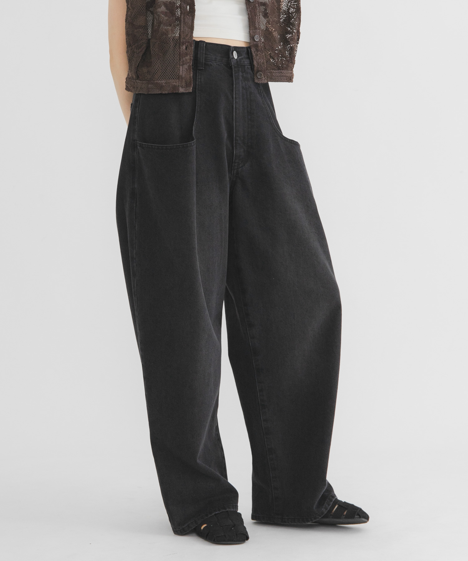 身長：160cm サイズ：36