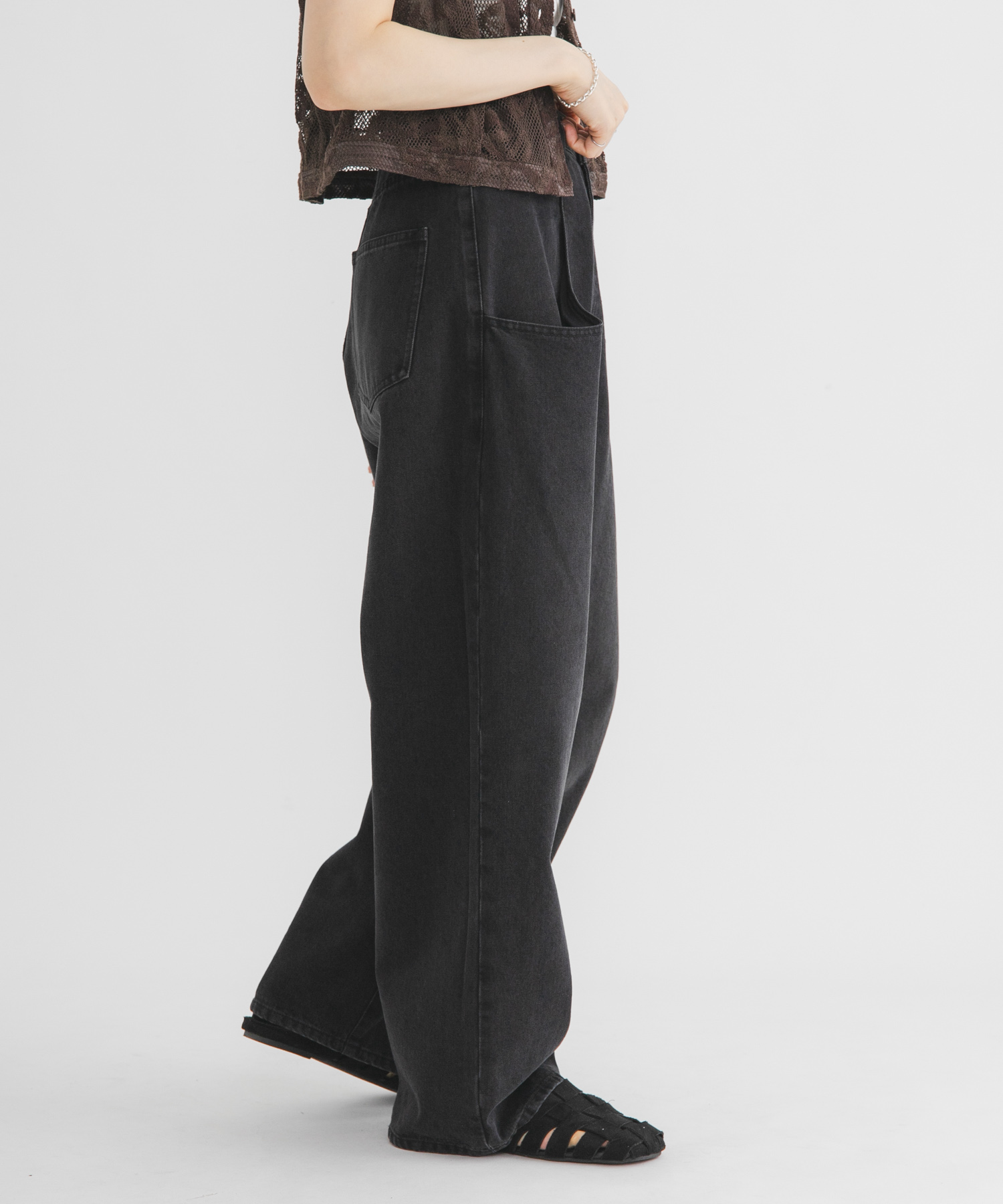 身長：160cm サイズ：36