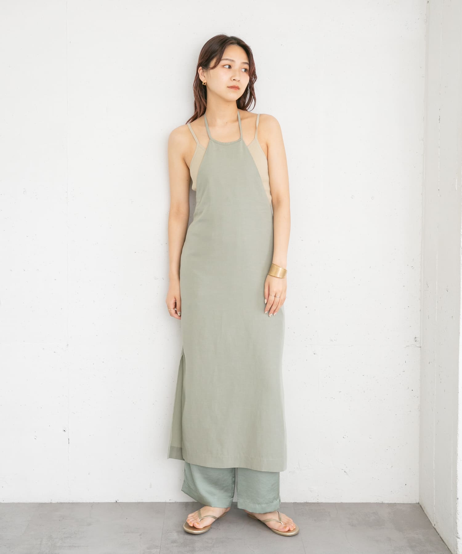 KHAKI