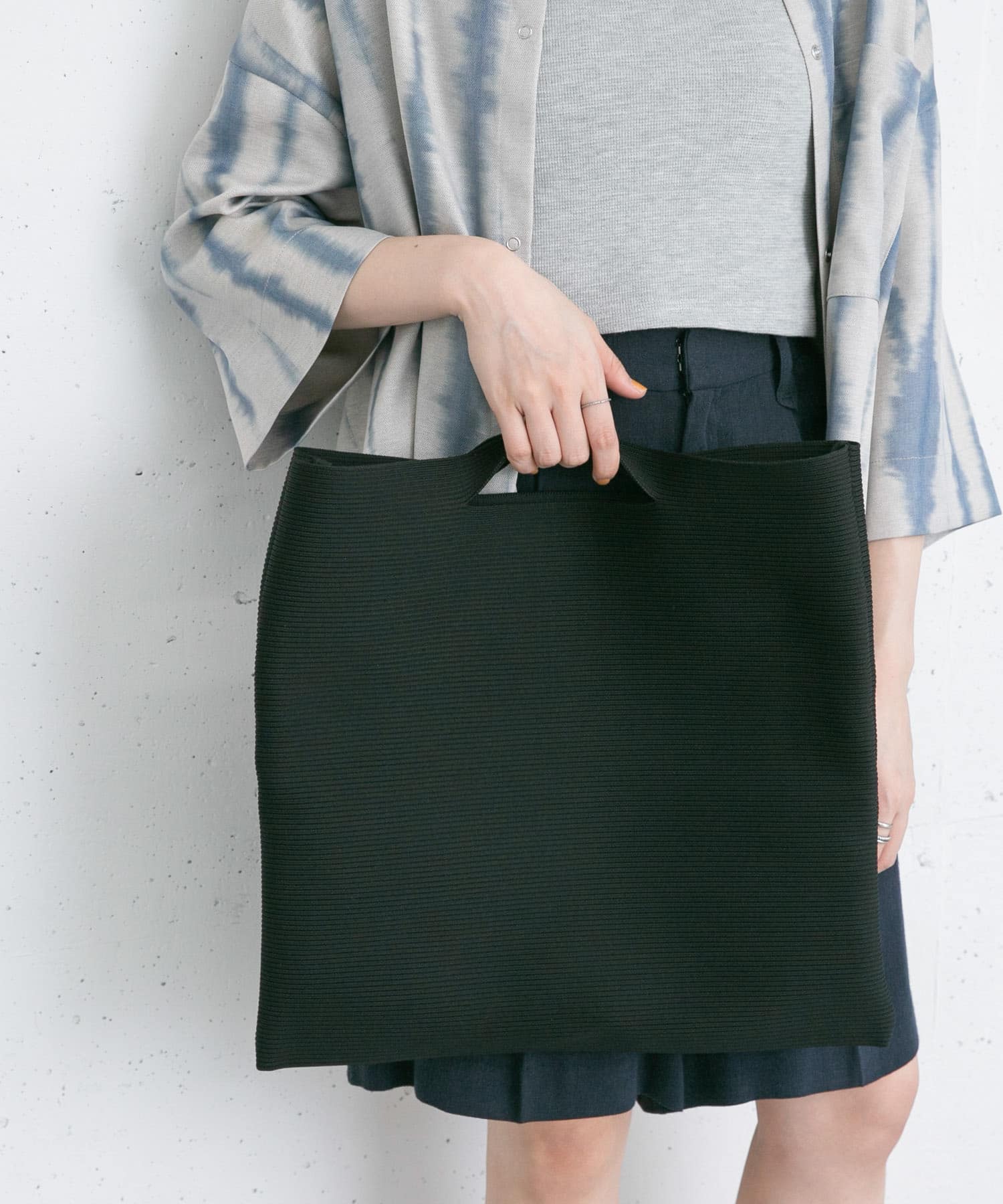 スクエアニットBAG BLACK one