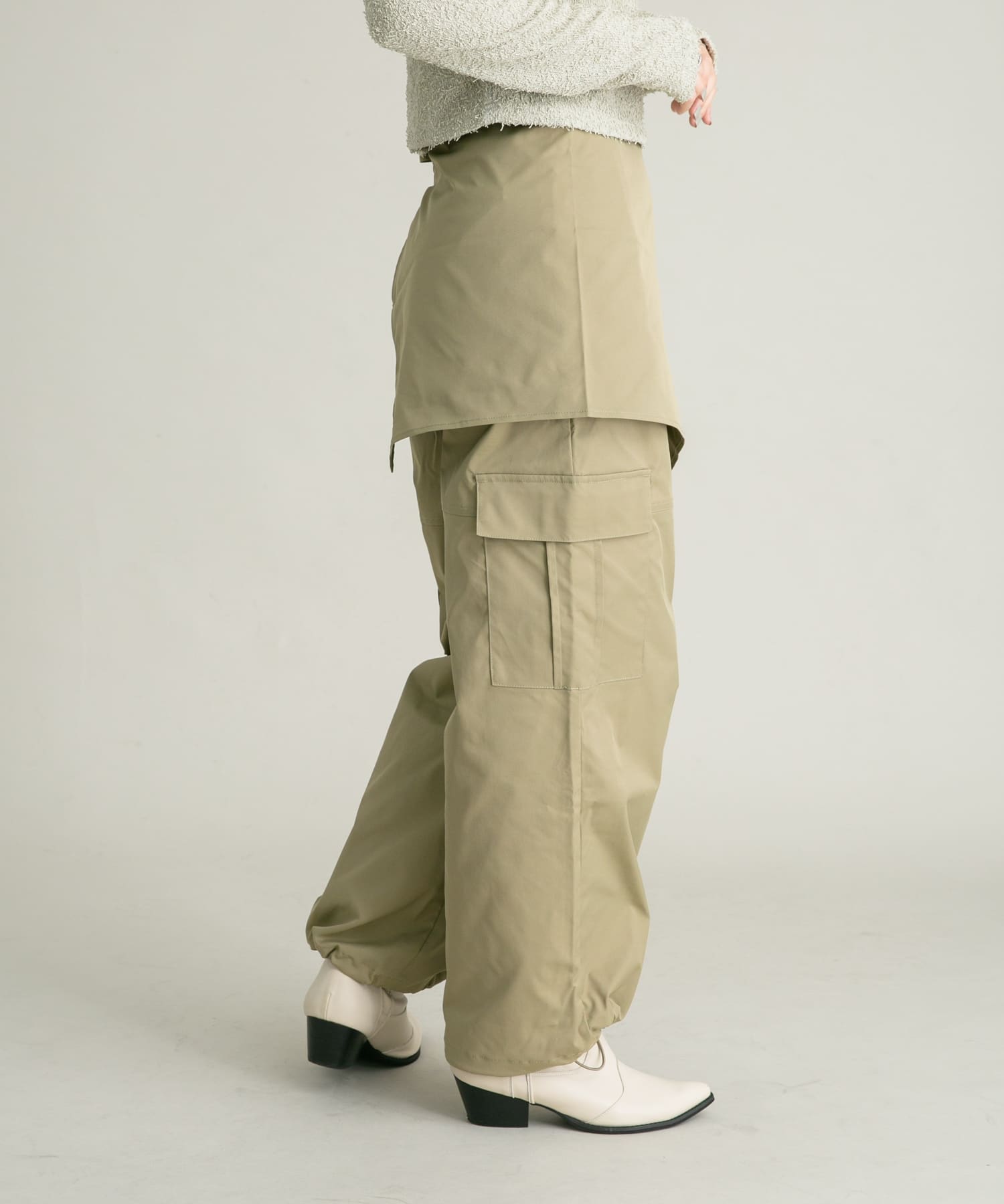 KHAKIBEIGE