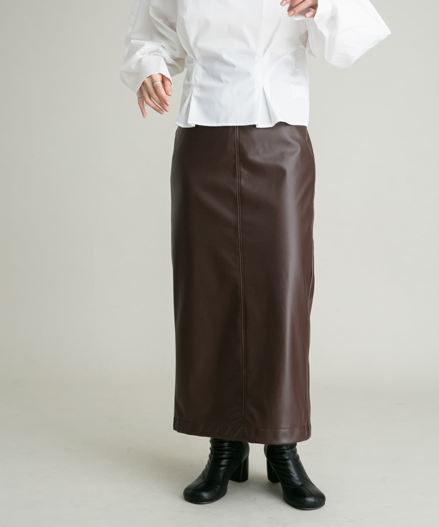身長：160cm サイズ：36