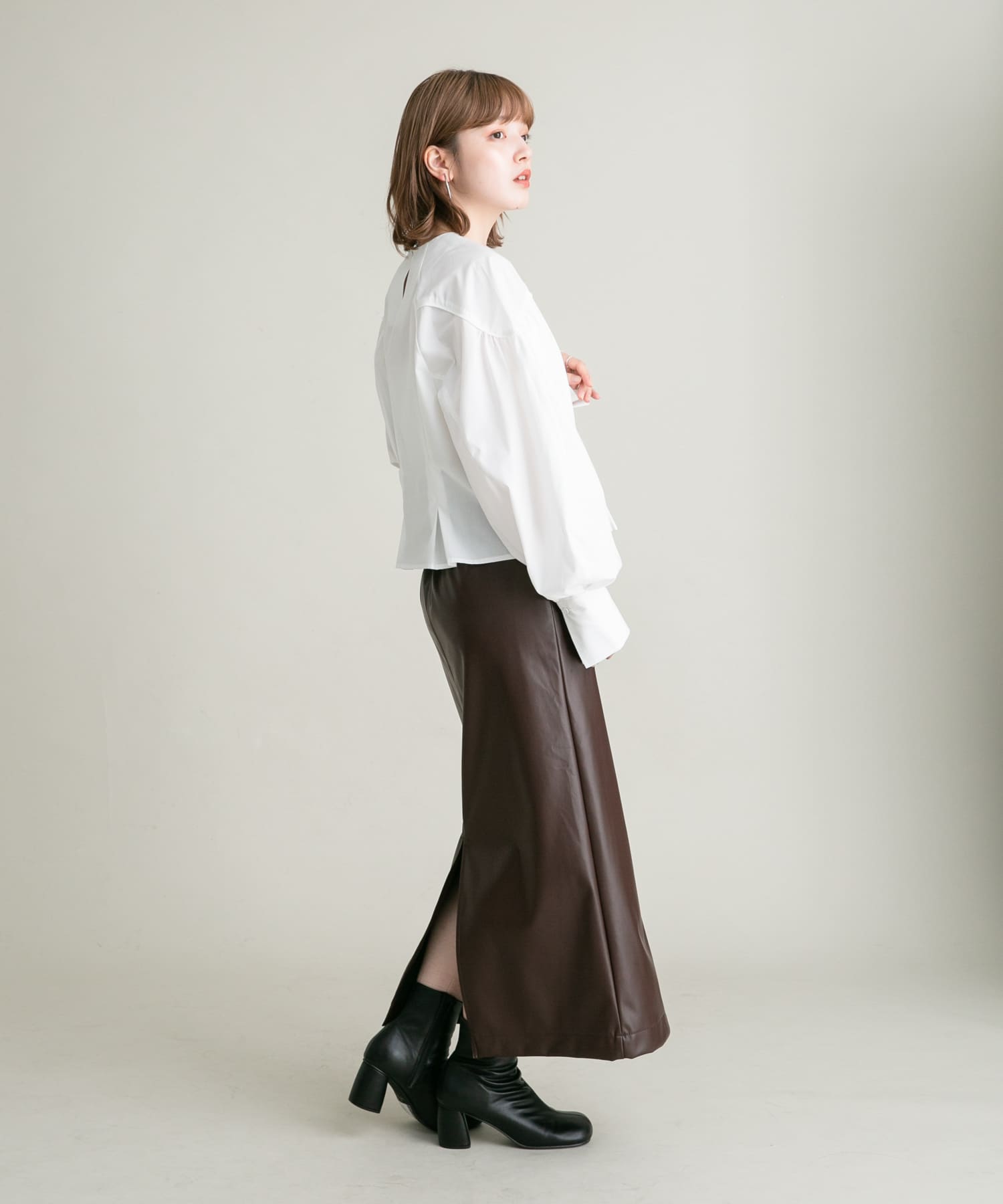 身長：160cm サイズ：36