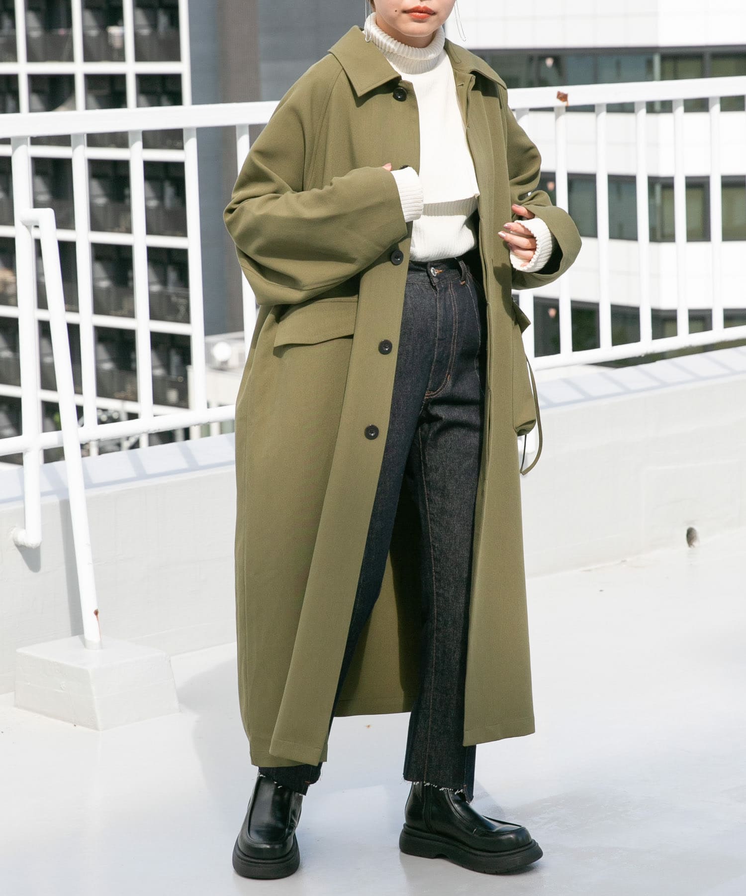 KHAKI