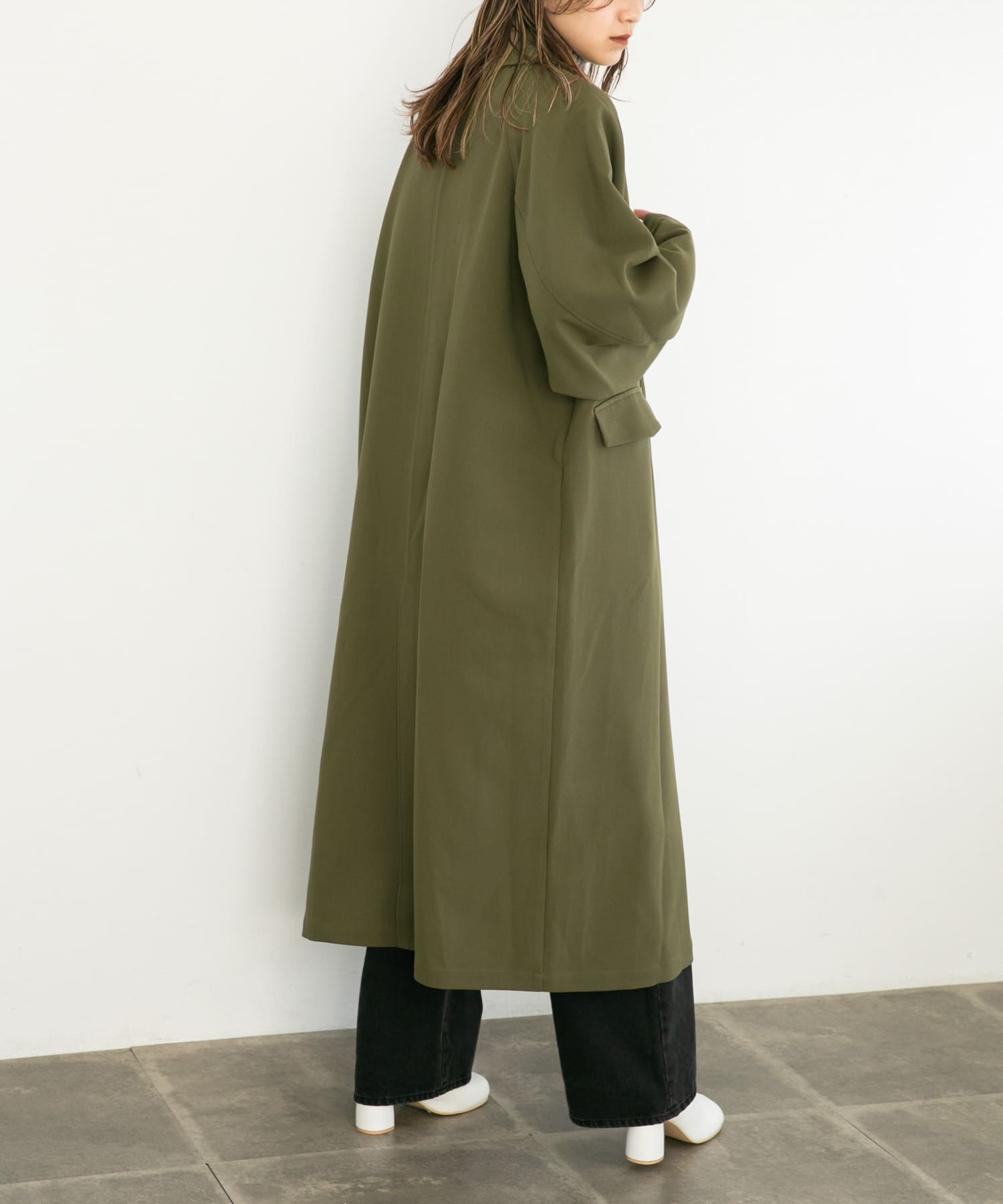 KHAKI