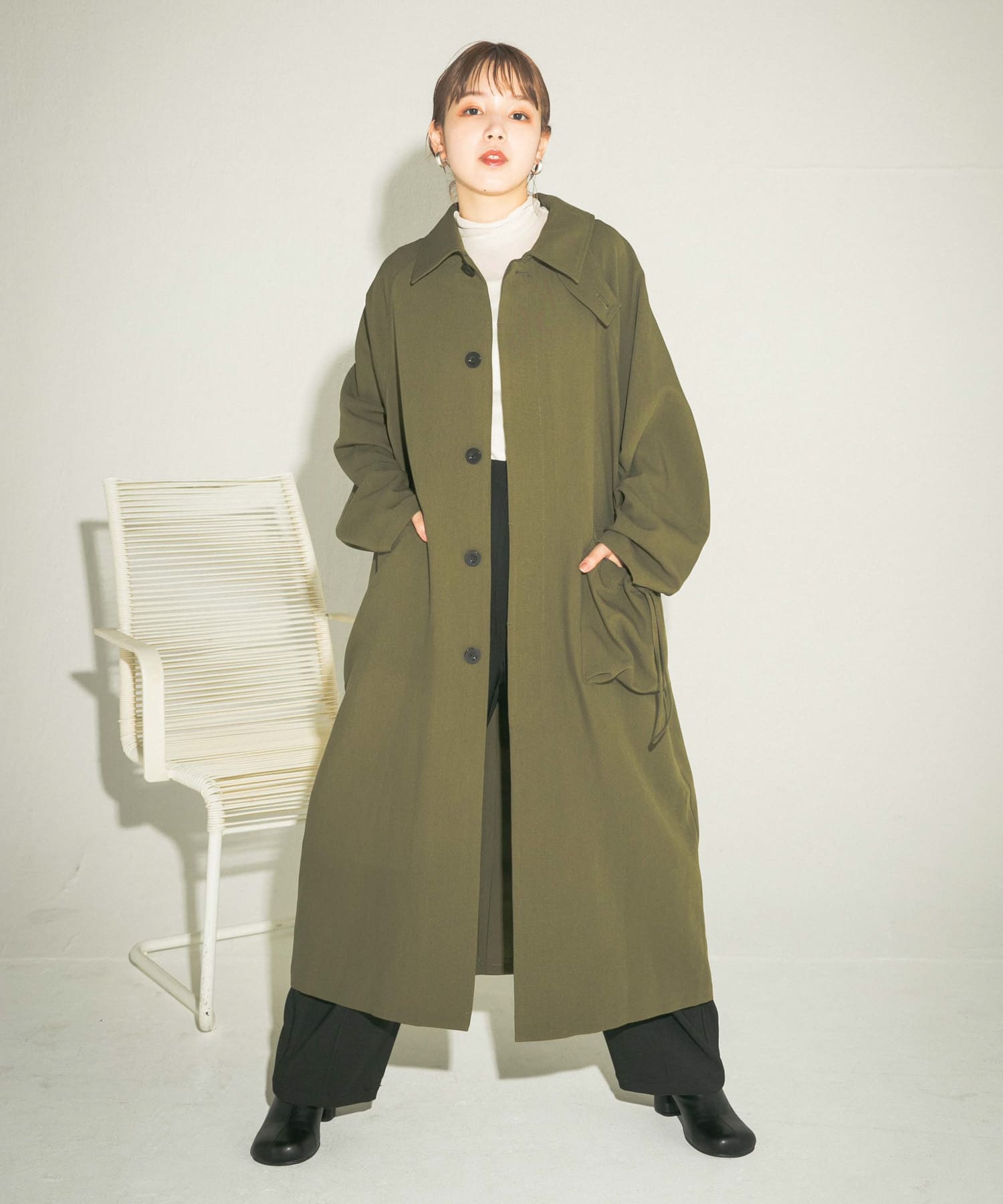 KHAKI