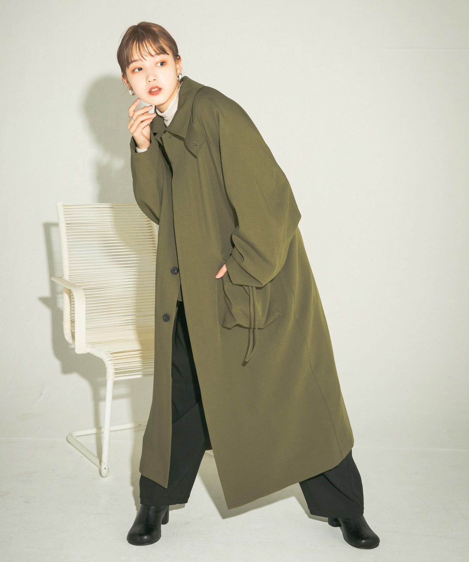 KHAKI