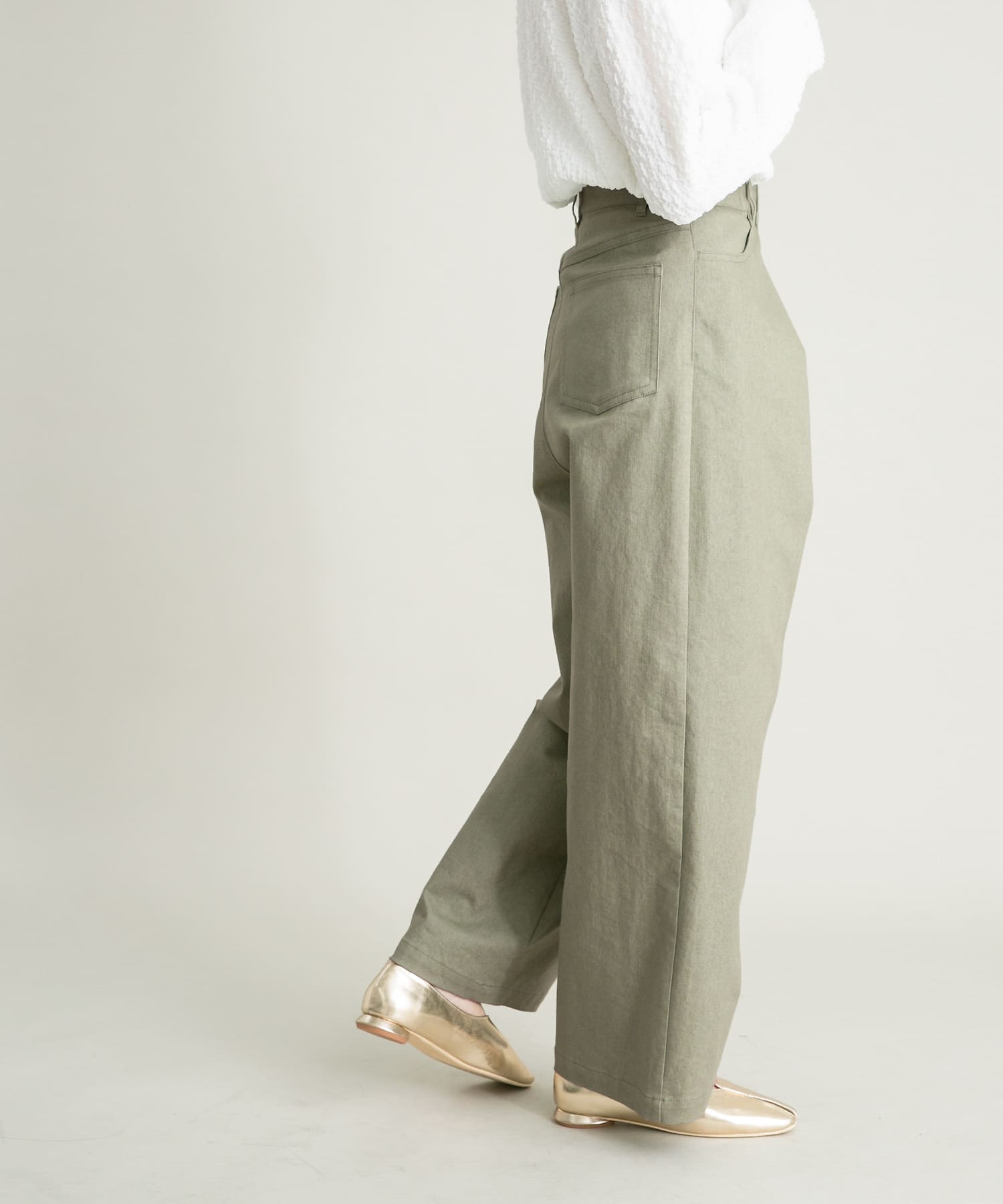 KHAKI